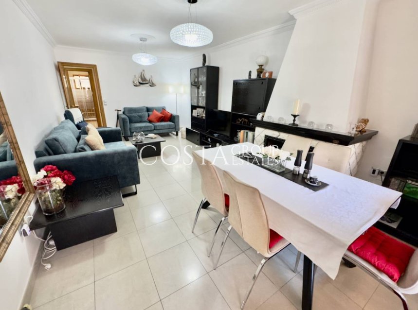 Herverkoop - Villa -
Benijofar