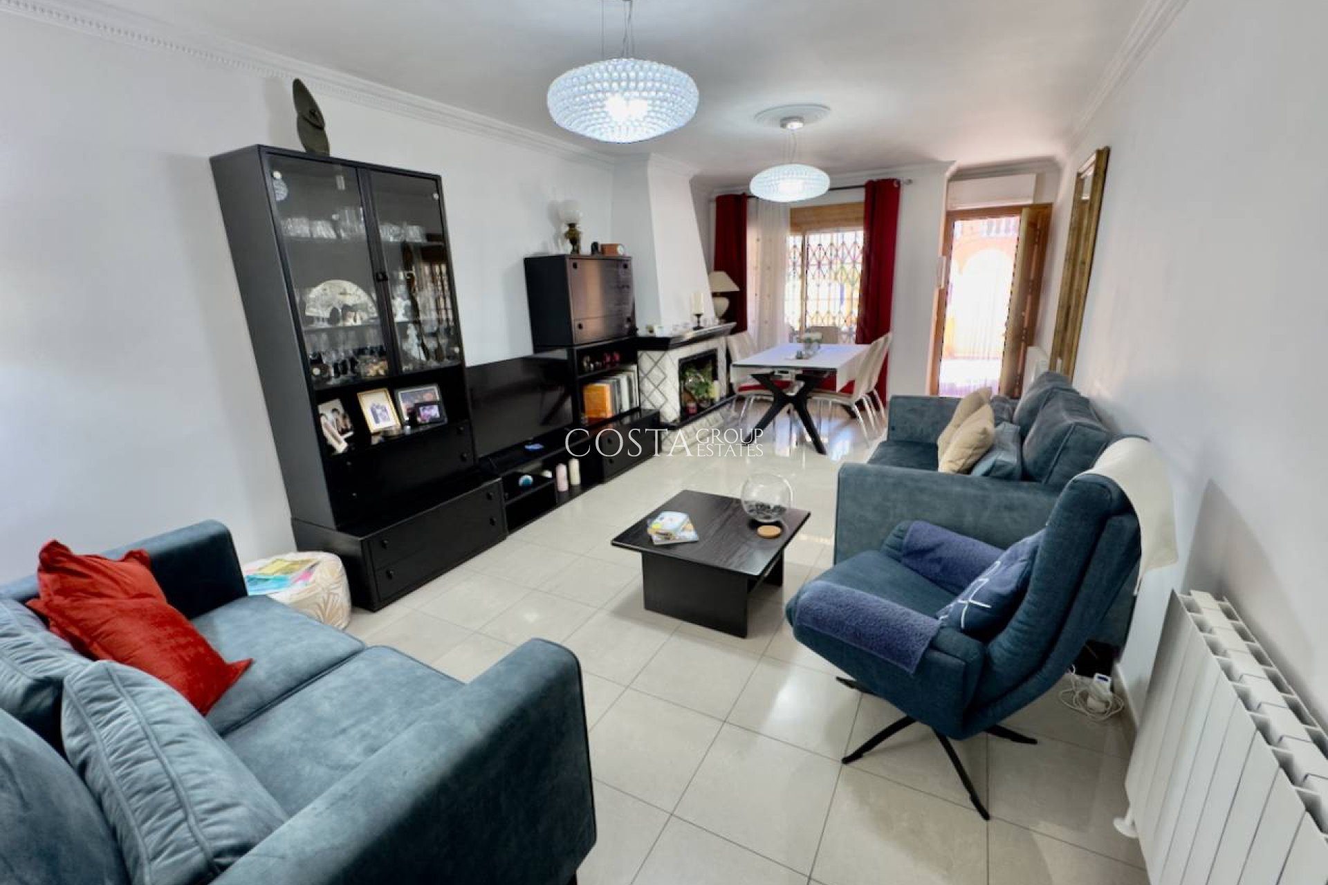 Herverkoop - Villa -
Benijofar