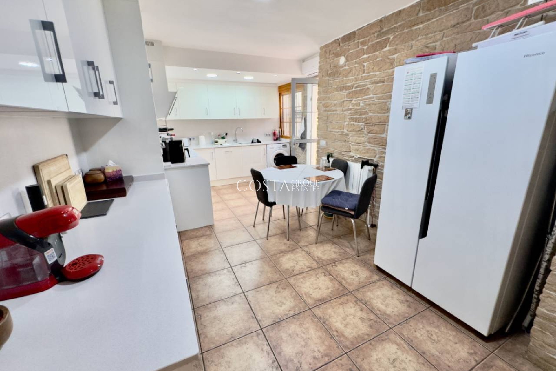 Herverkoop - Villa -
Benijofar