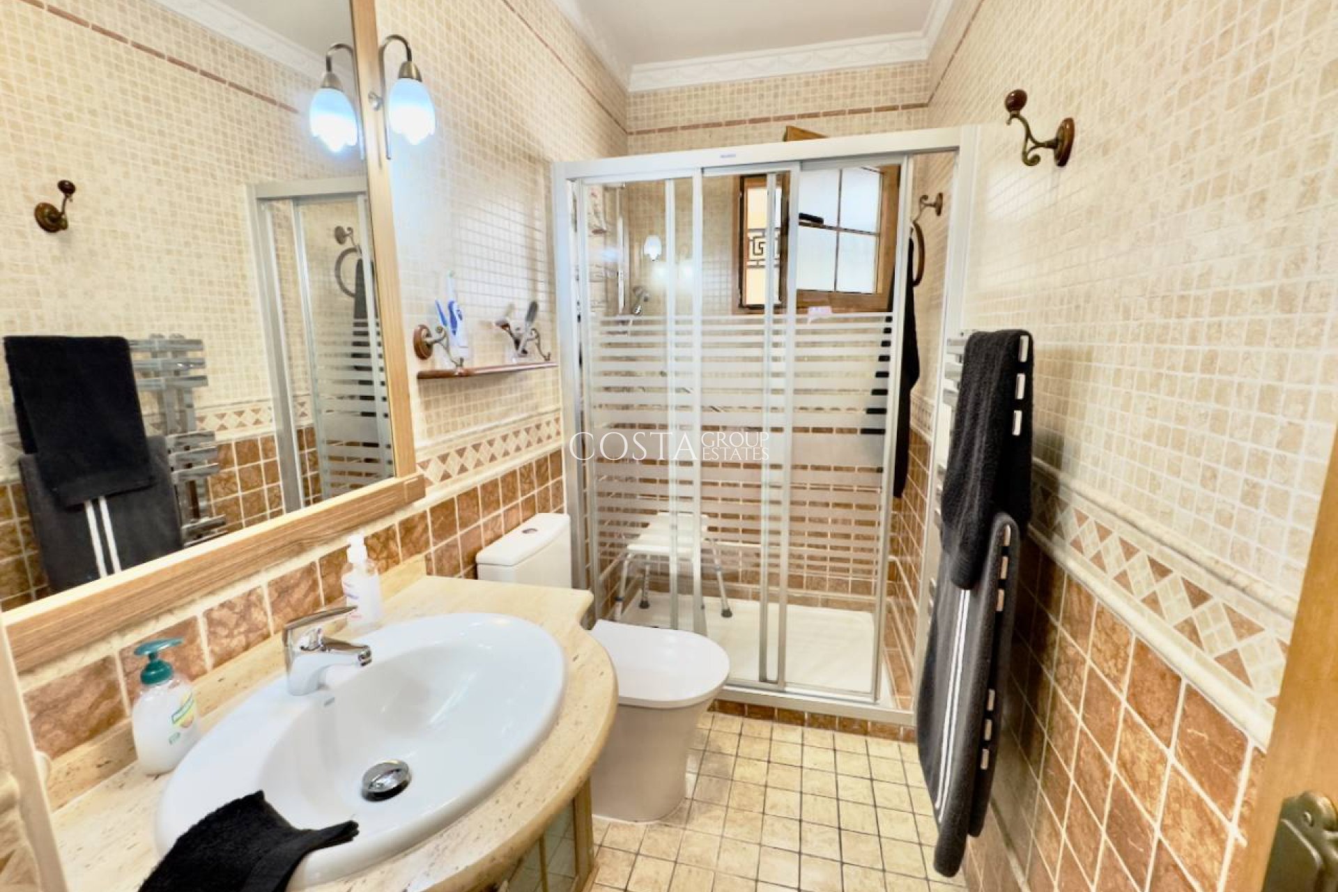 Herverkoop - Villa -
Benijofar