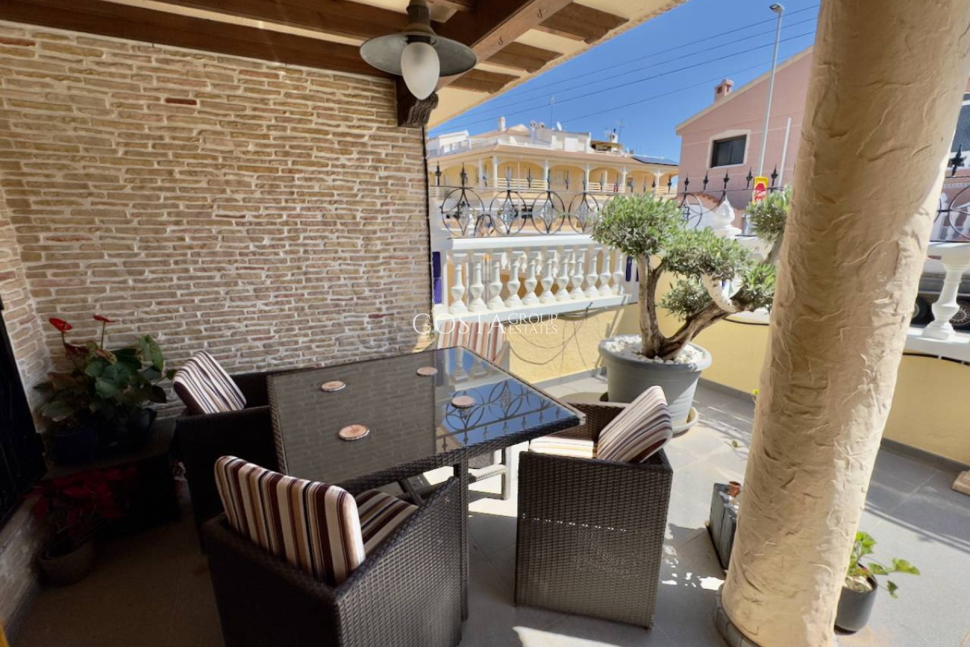 Herverkoop - Villa -
Benijofar