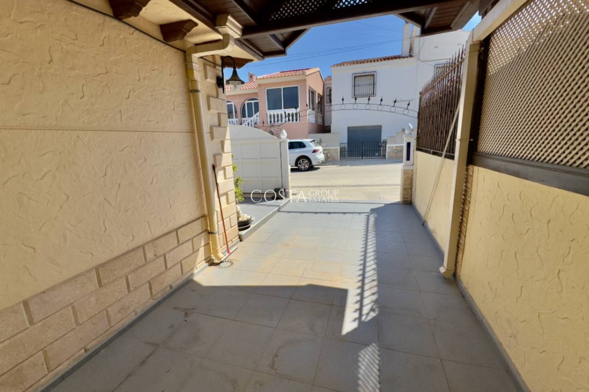 Herverkoop - Villa -
Benijofar