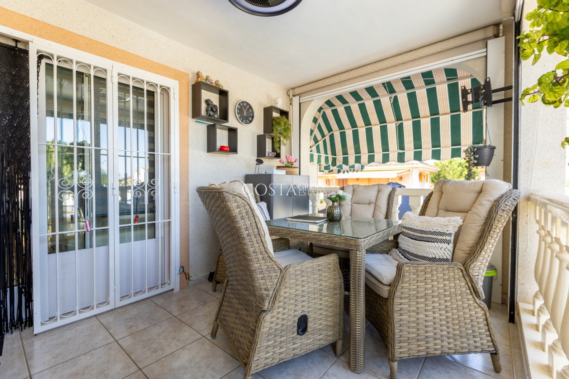 Herverkoop - Villa -
Benijofar