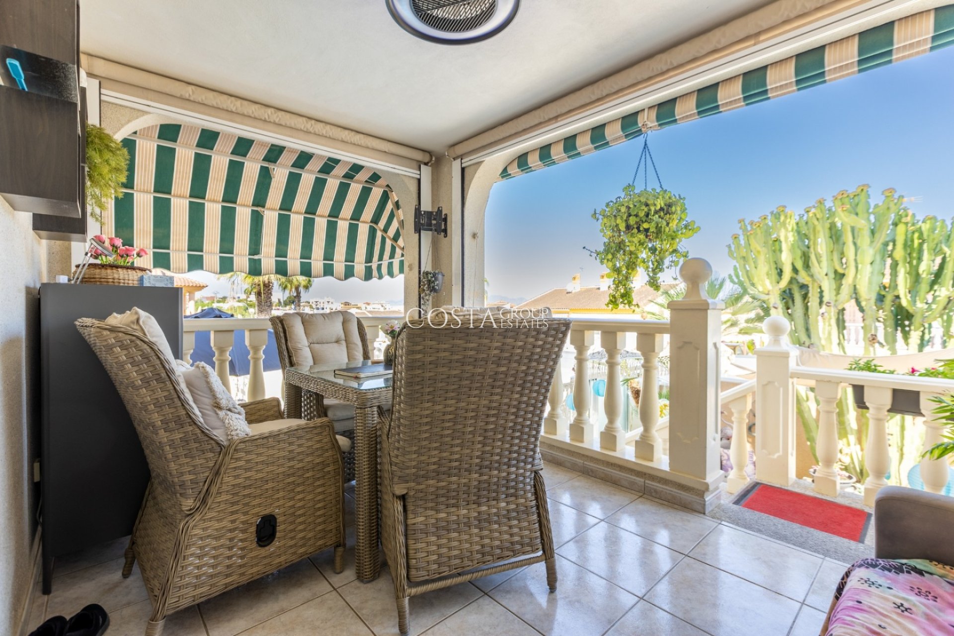 Herverkoop - Villa -
Benijofar