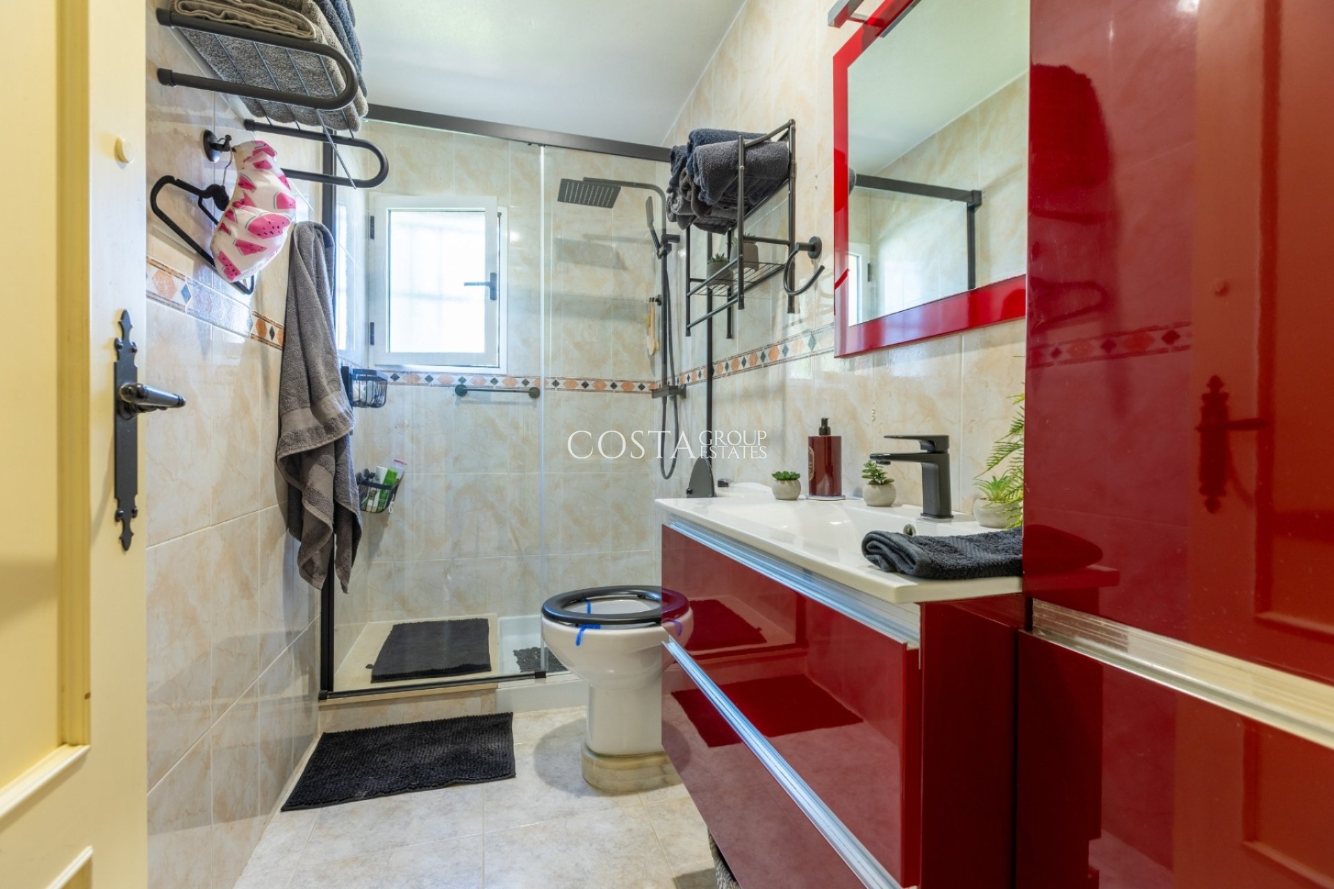 Herverkoop - Villa -
Benijofar