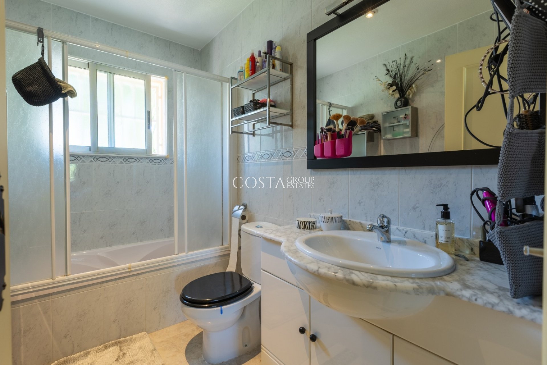 Herverkoop - Villa -
Benijofar