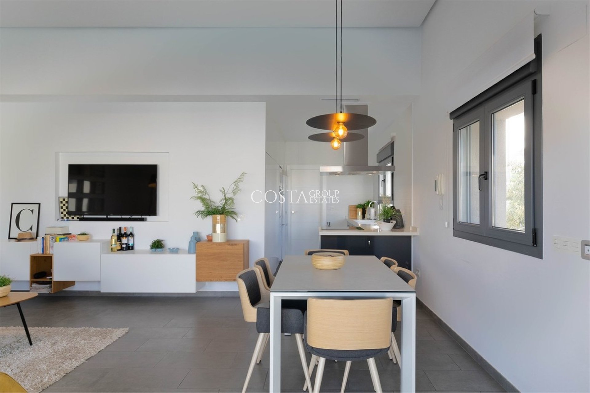 Herverkoop - Villa -
Benijofar