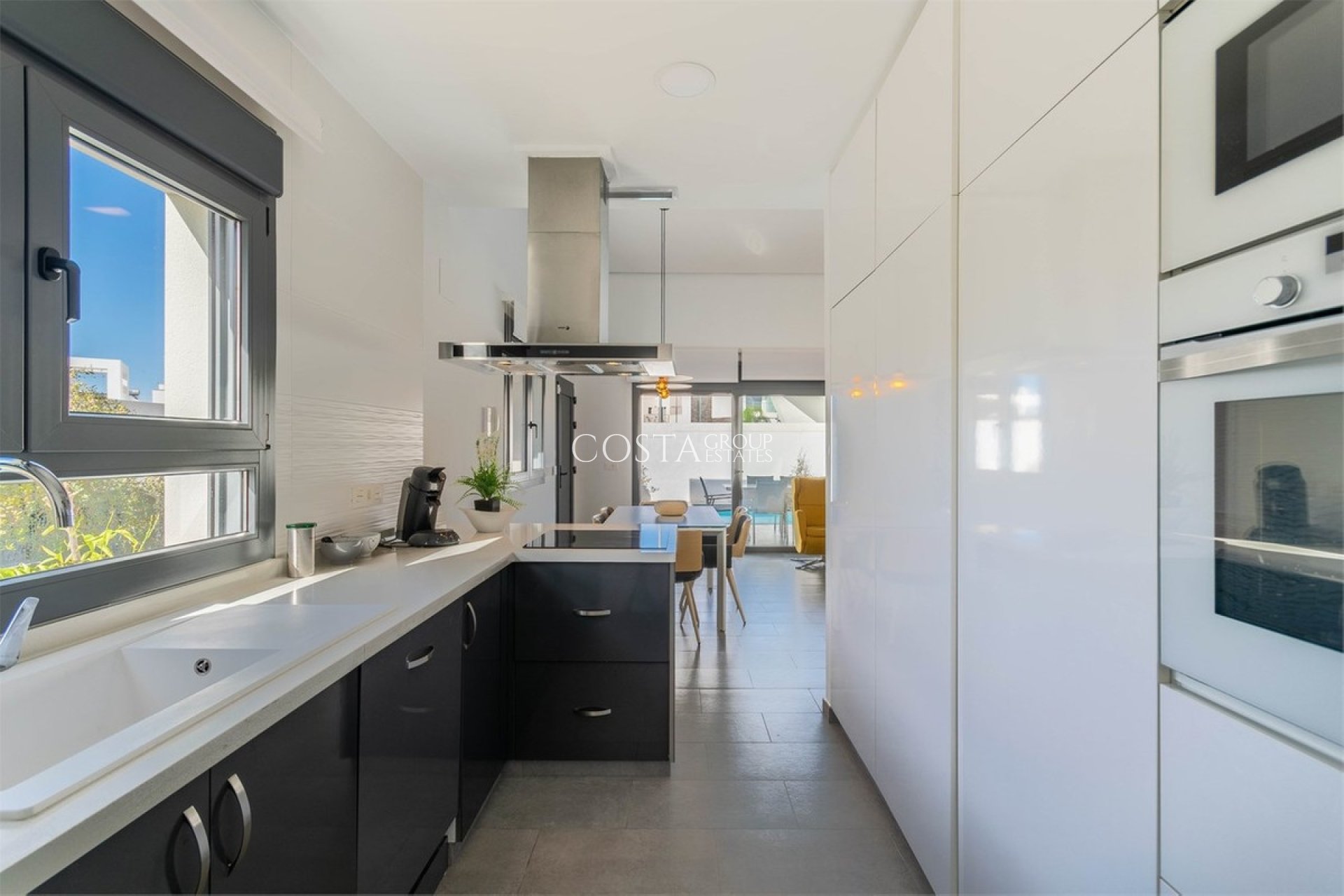 Herverkoop - Villa -
Benijofar