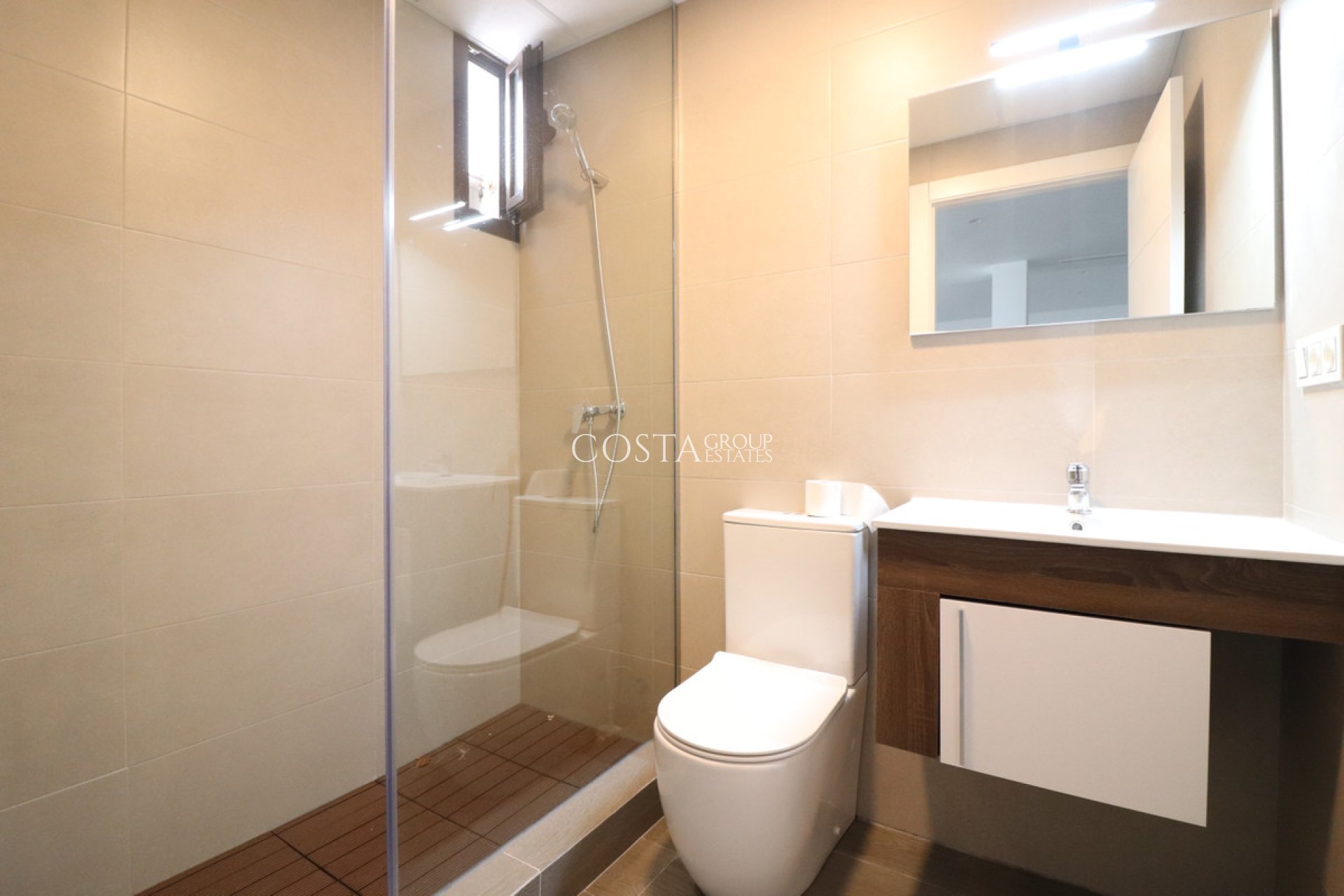 Herverkoop - Villa -
Benijofar