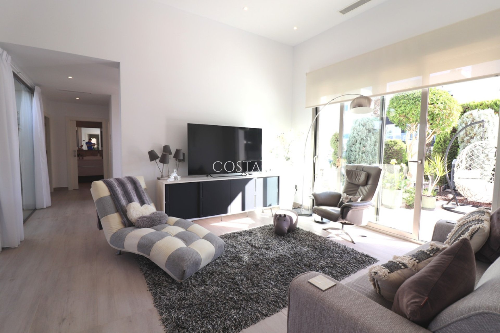 Herverkoop - Villa -
Benijofar