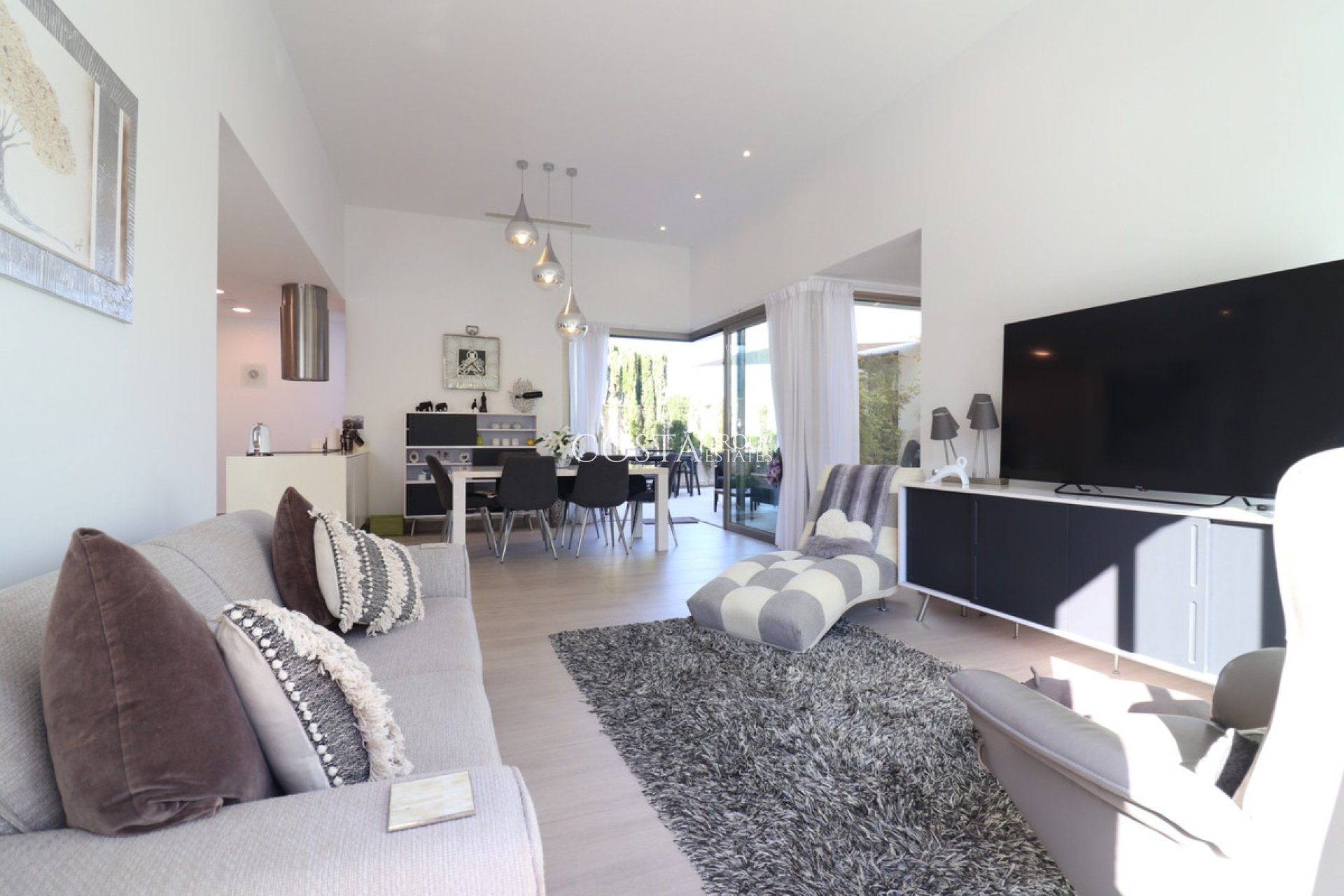 Herverkoop - Villa -
Benijofar