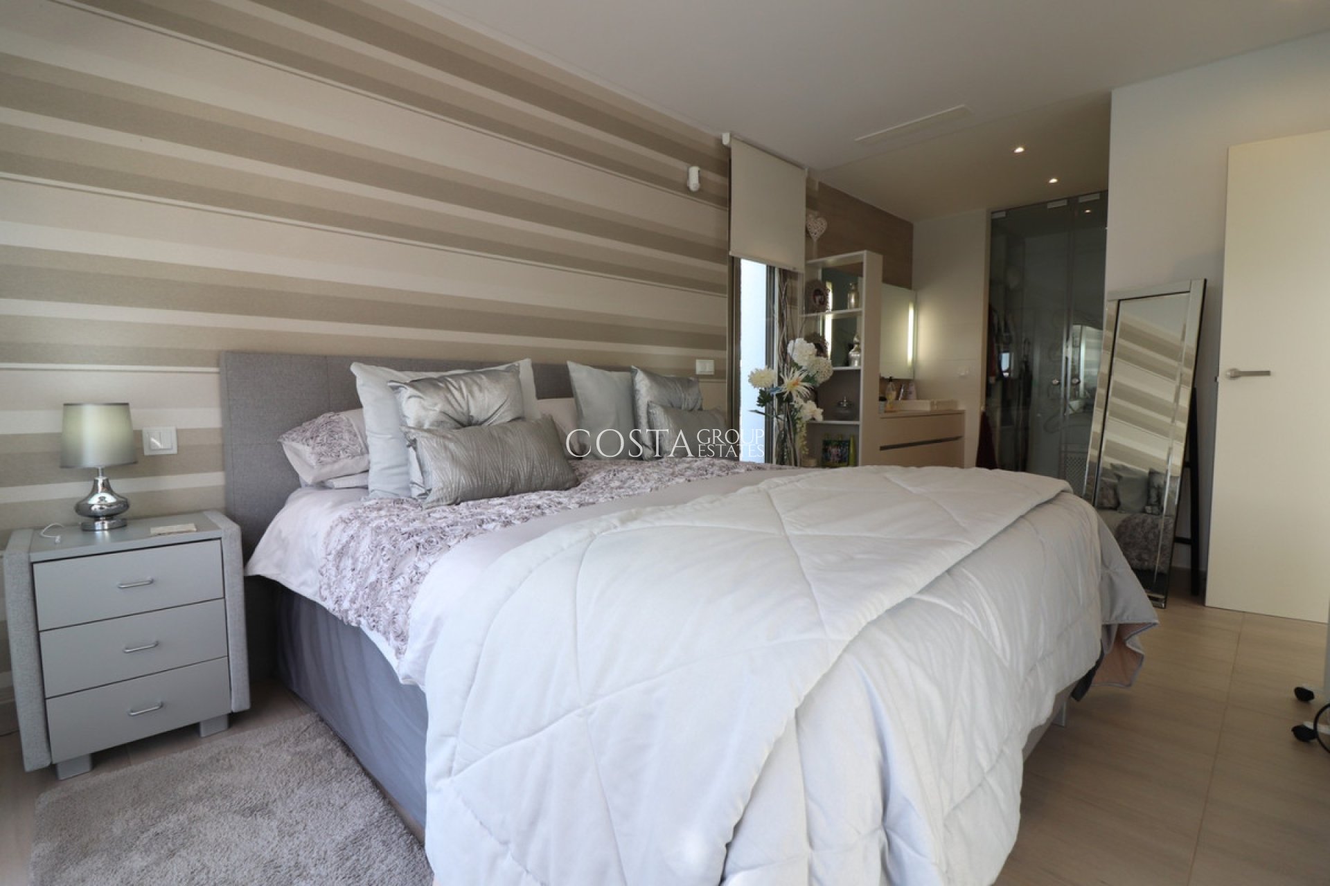 Herverkoop - Villa -
Benijofar