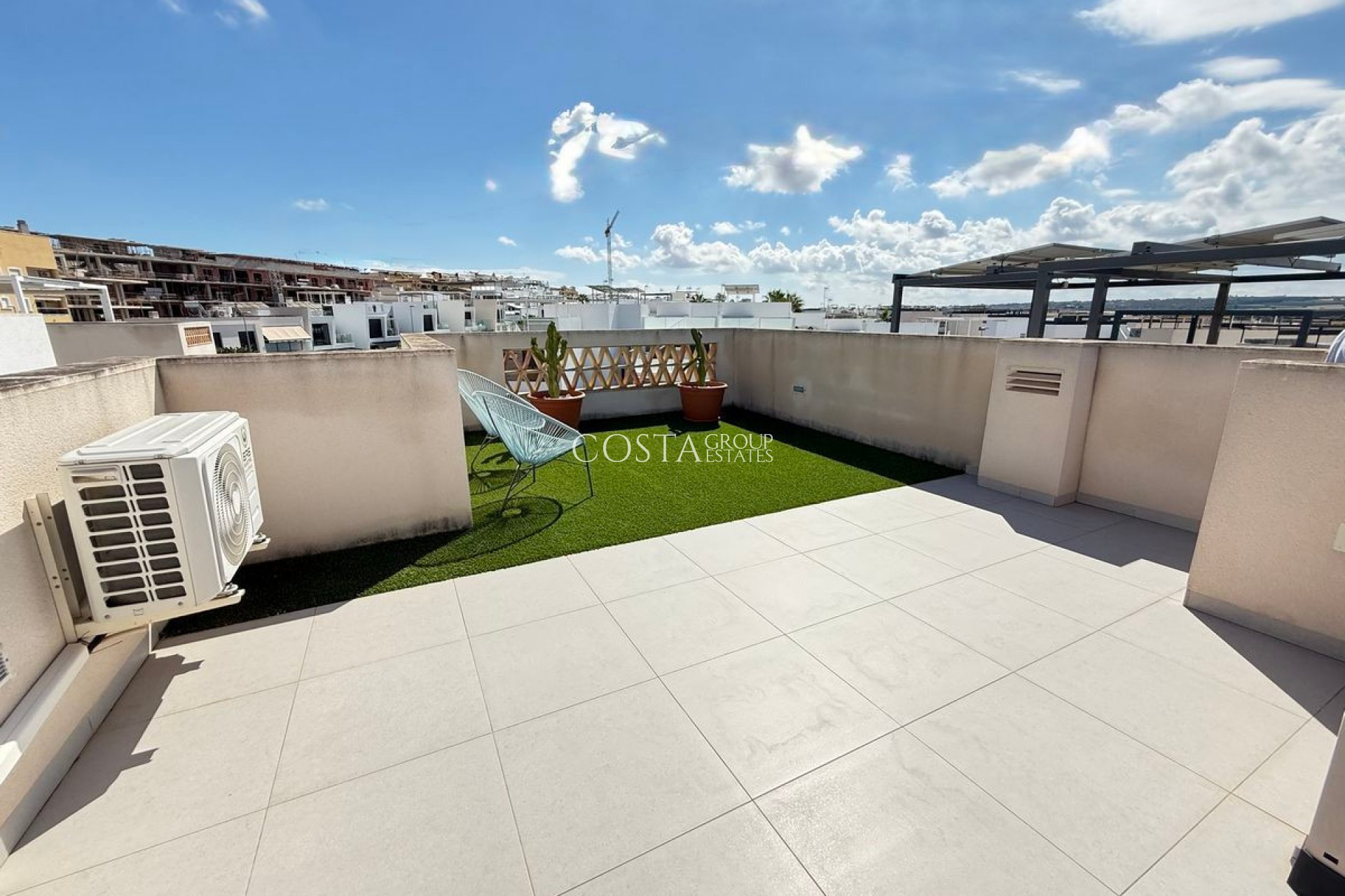 Herverkoop - Villa -
Benijofar