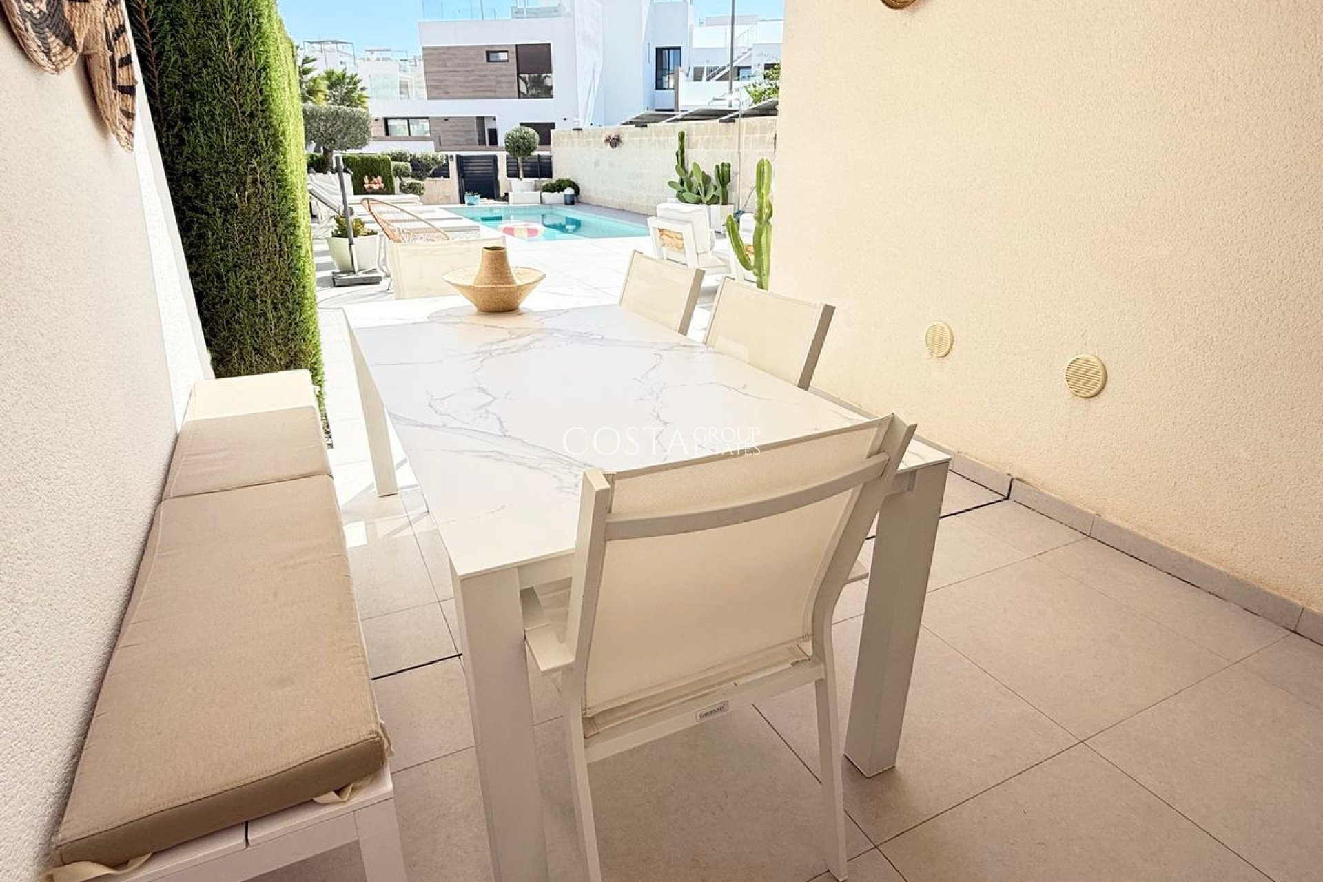 Herverkoop - Villa -
Benijofar