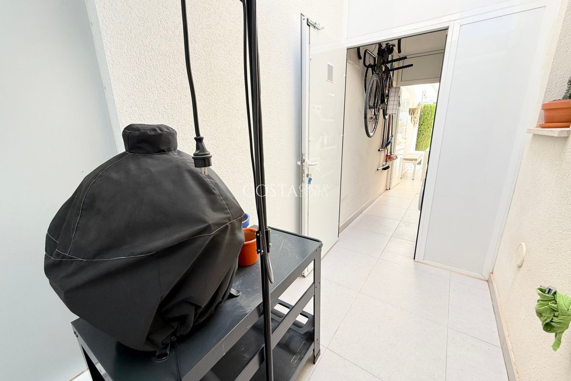 Herverkoop - Villa -
Benijofar