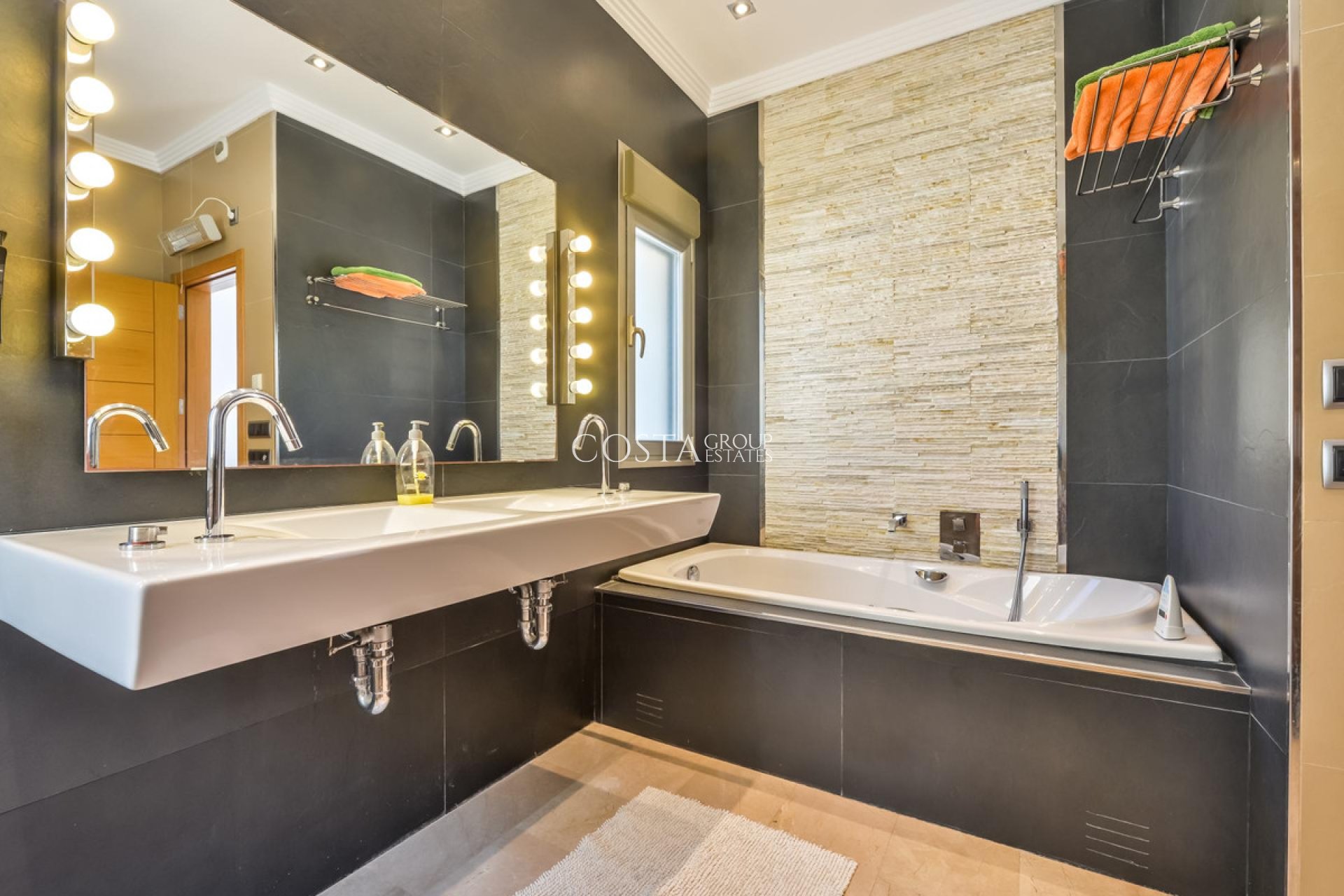 Herverkoop - Villa -
Benissa - Benissa Centro