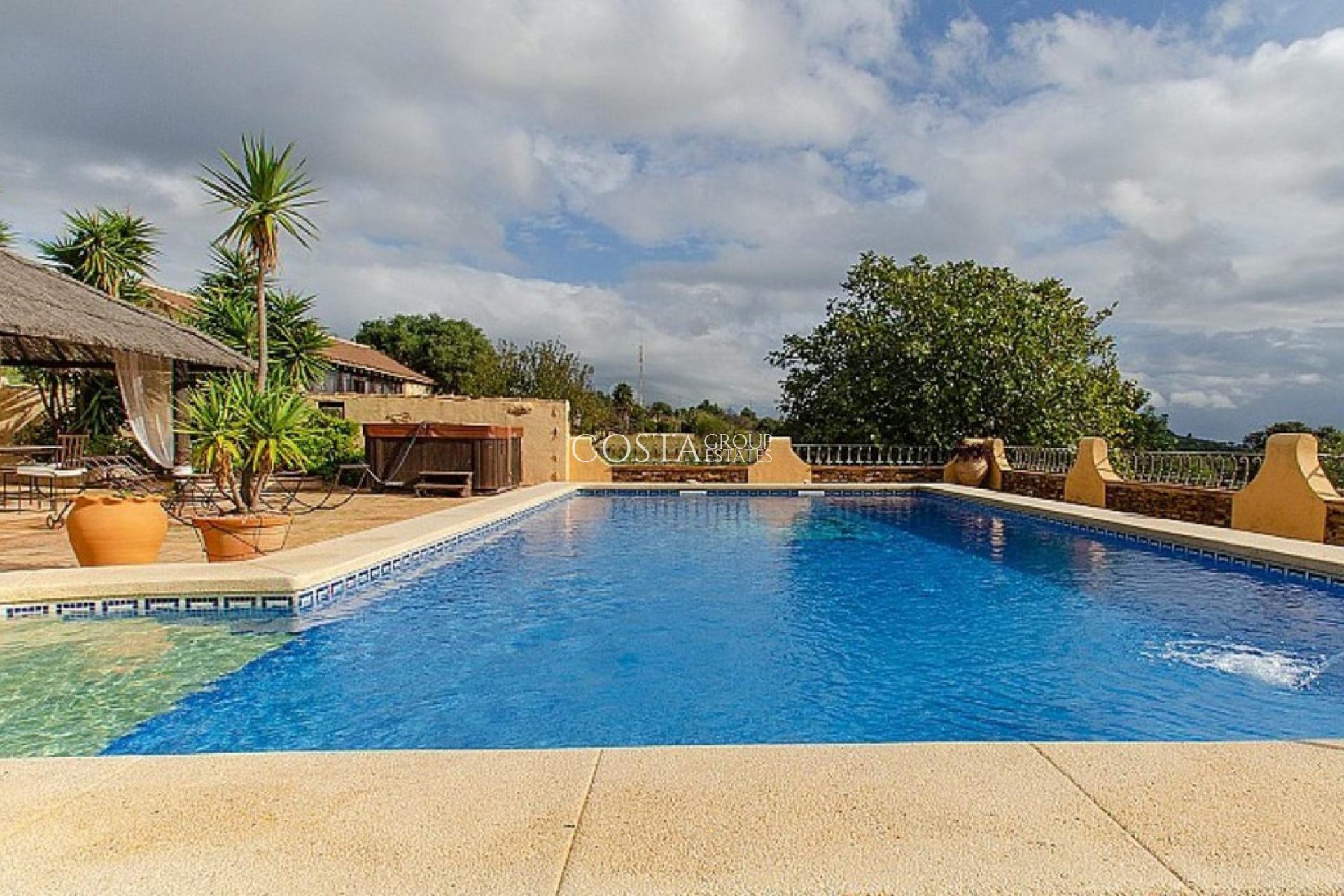 Herverkoop - Villa -
Benissa - Benissa Centro