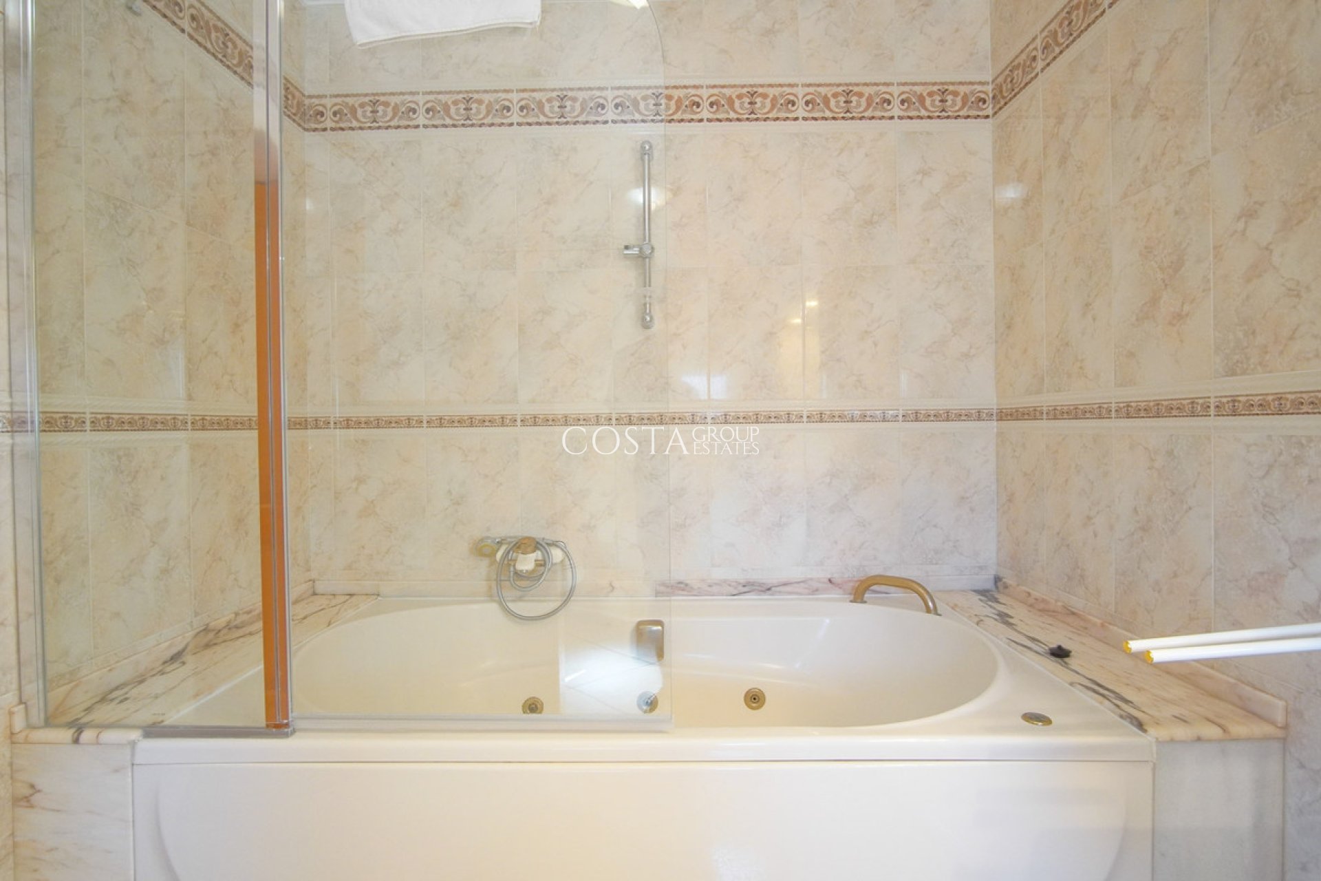 Herverkoop - Villa -
Benissa - Benissa Centro