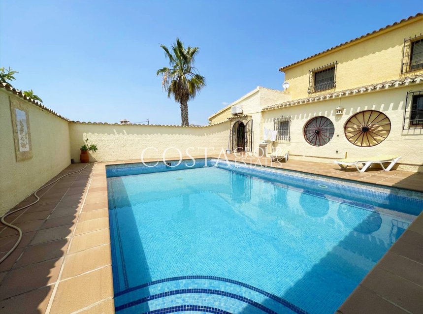 Herverkoop - Villa -
Benissa - Benissa Centro