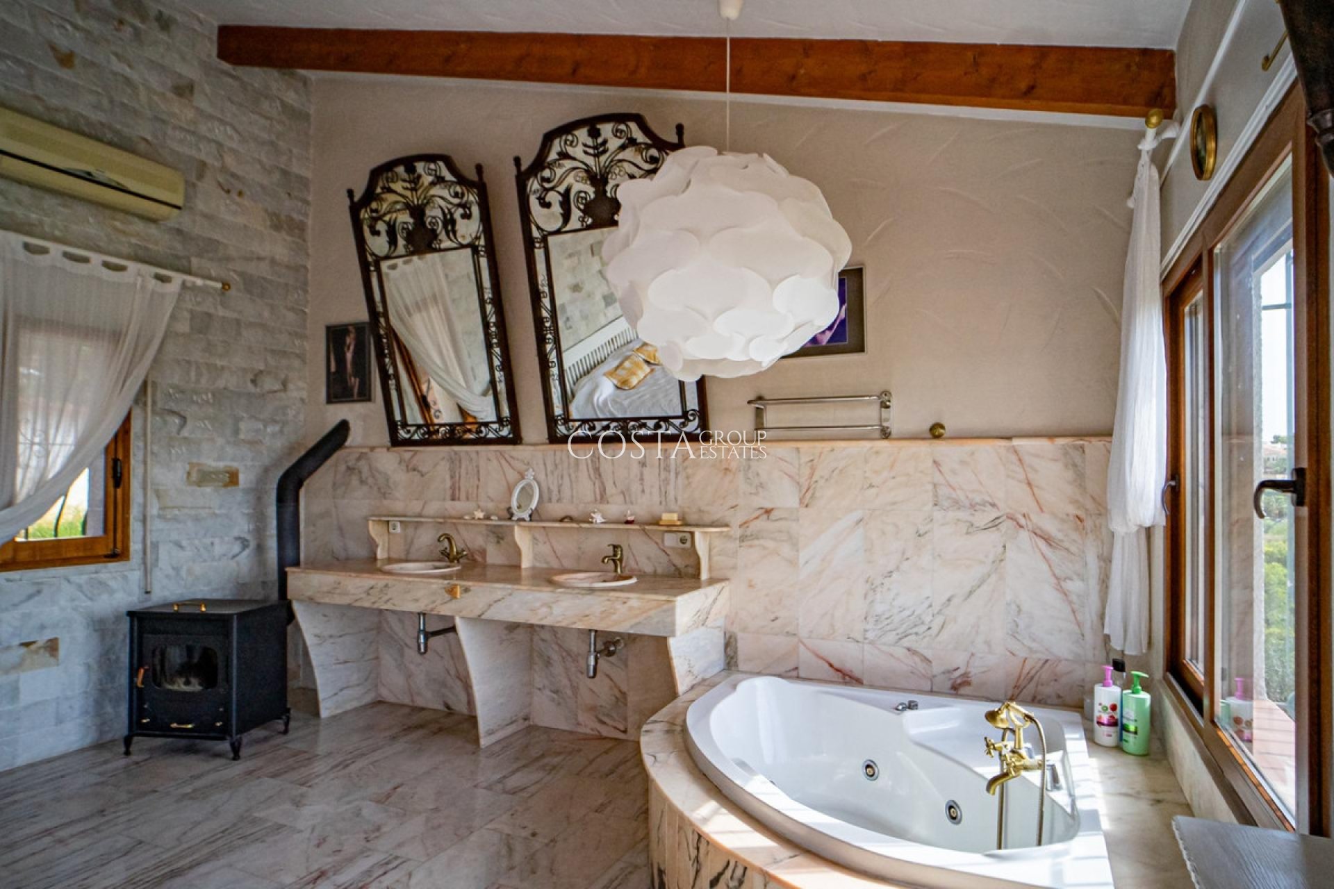 Herverkoop - Villa -
Benissa - Benissa Centro