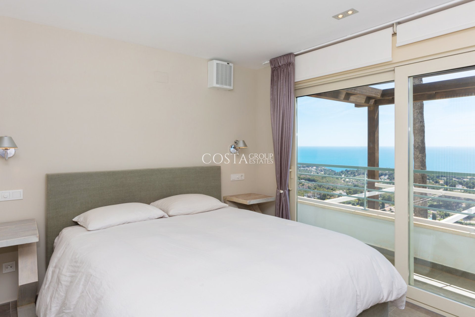 Herverkoop - Villa -
Benissa