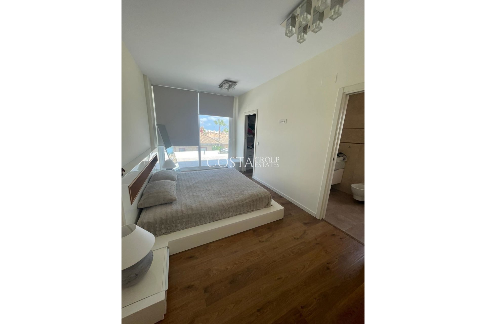 Herverkoop - Villa -
Bigastro