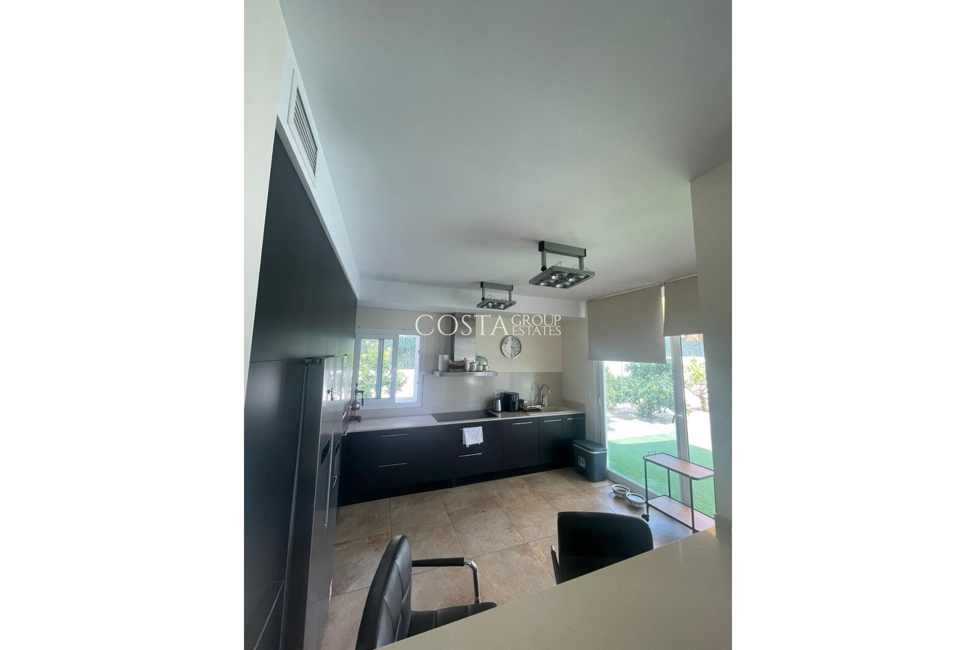 Herverkoop - Villa -
Bigastro