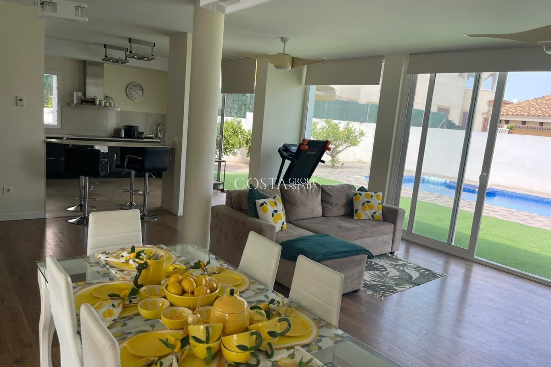 Herverkoop - Villa -
Bigastro