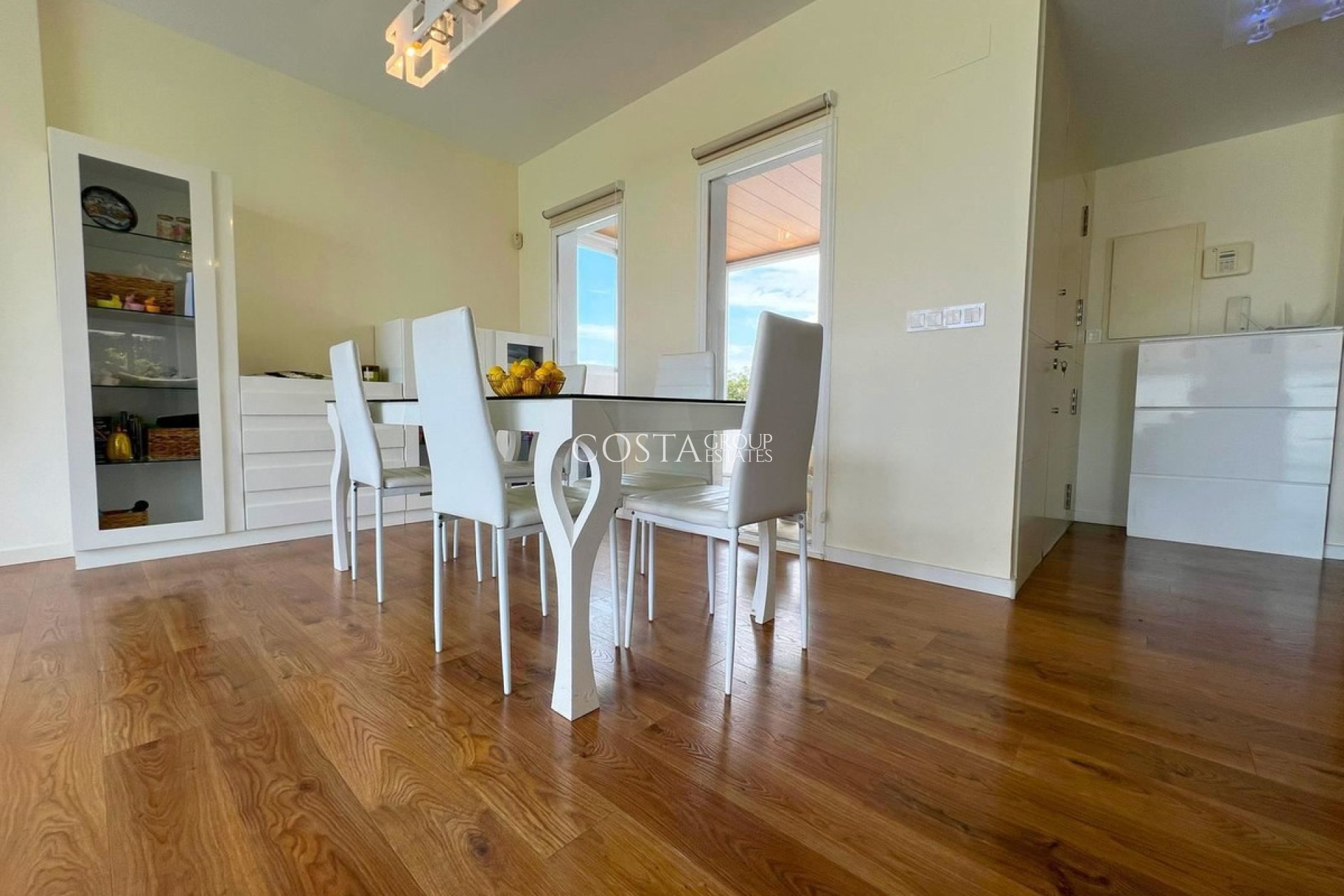 Herverkoop - Villa -
Bigastro