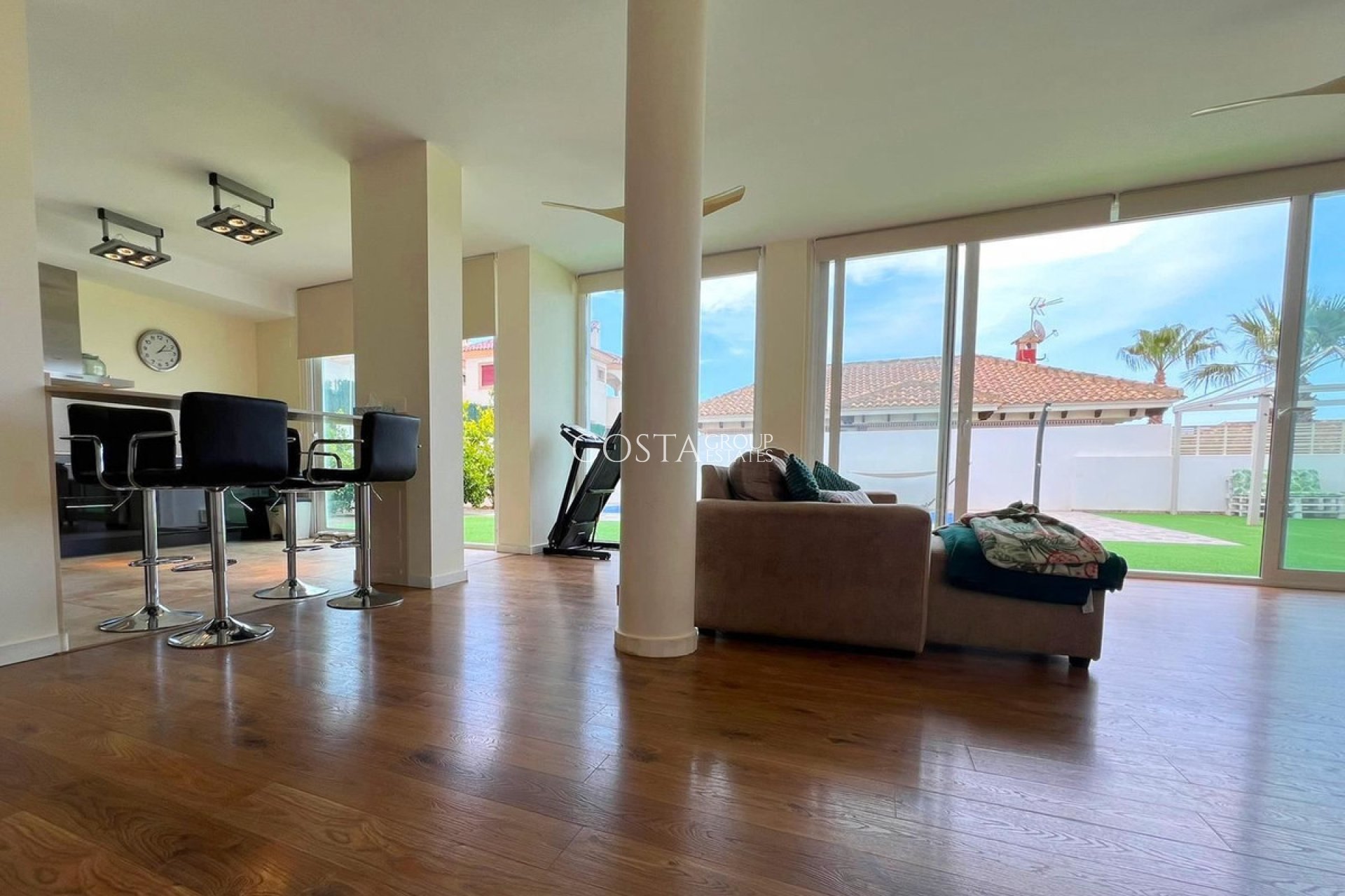 Herverkoop - Villa -
Bigastro