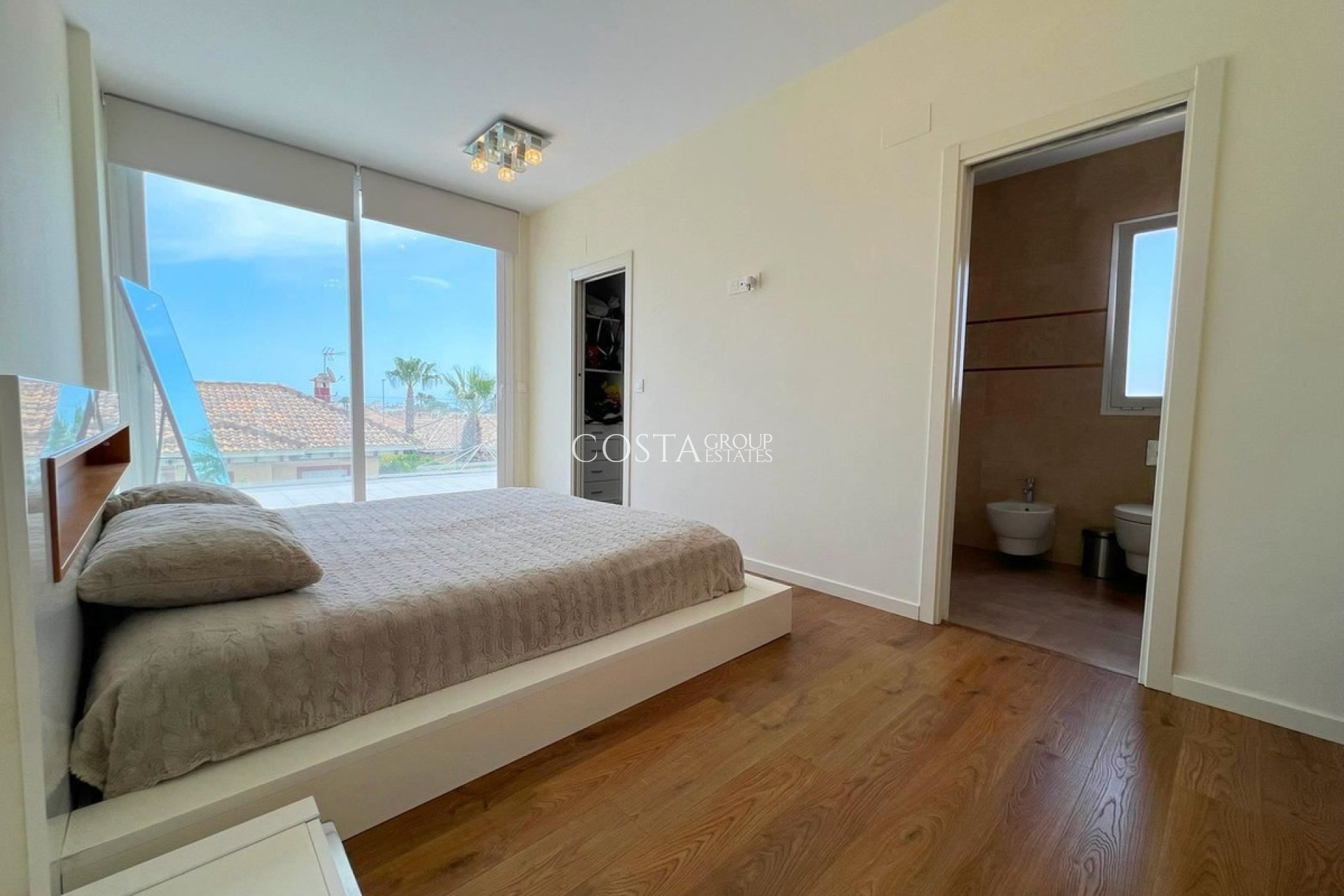 Herverkoop - Villa -
Bigastro