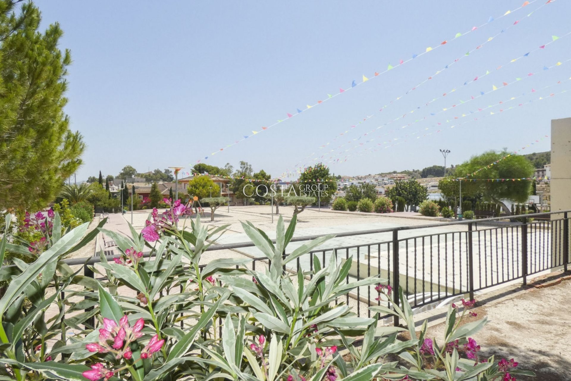 Herverkoop - Villa -
Bigastro