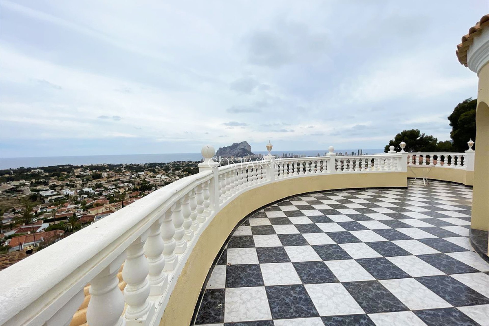 Herverkoop - Villa -
Calpe - Calpe Centro