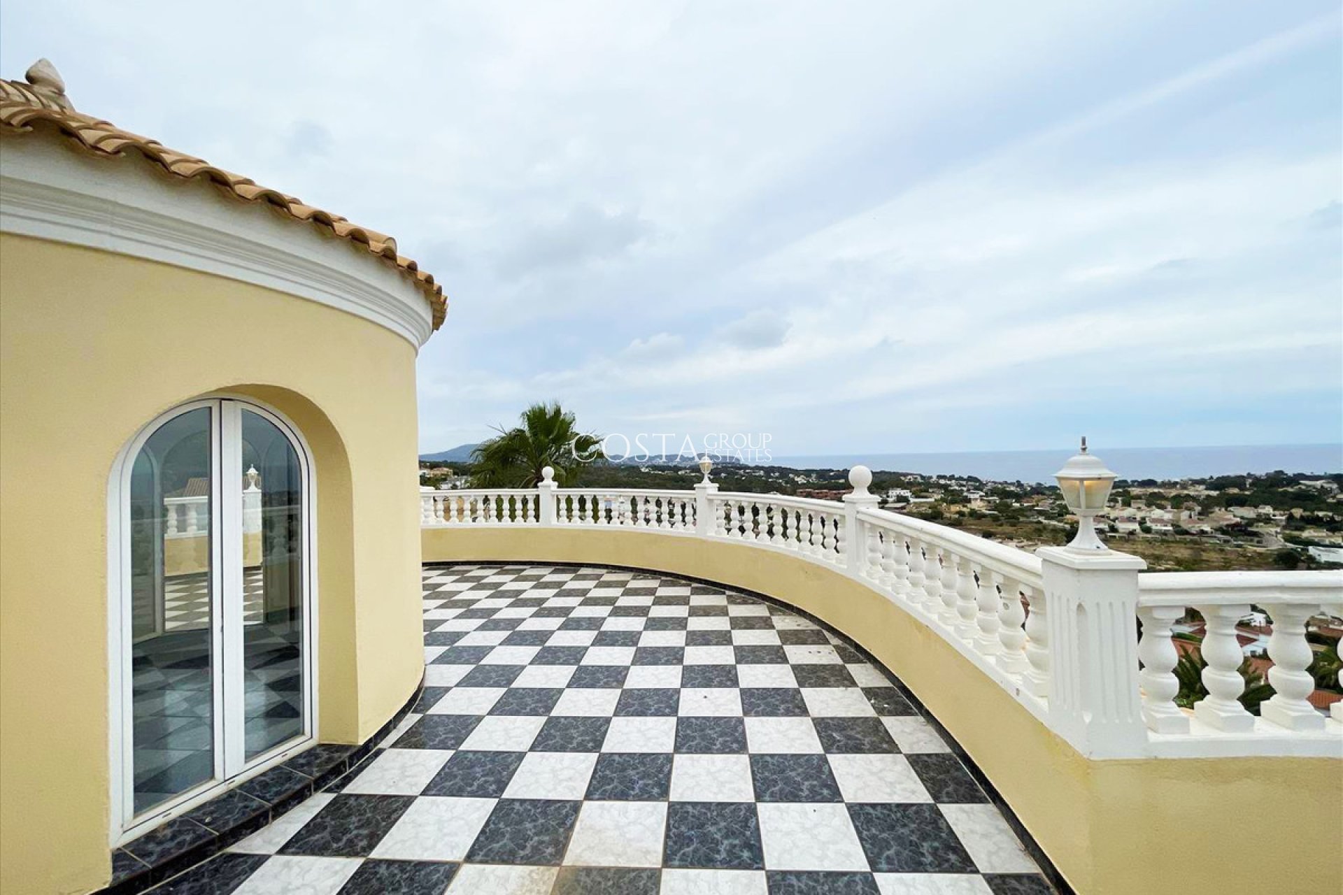 Herverkoop - Villa -
Calpe - Calpe Centro