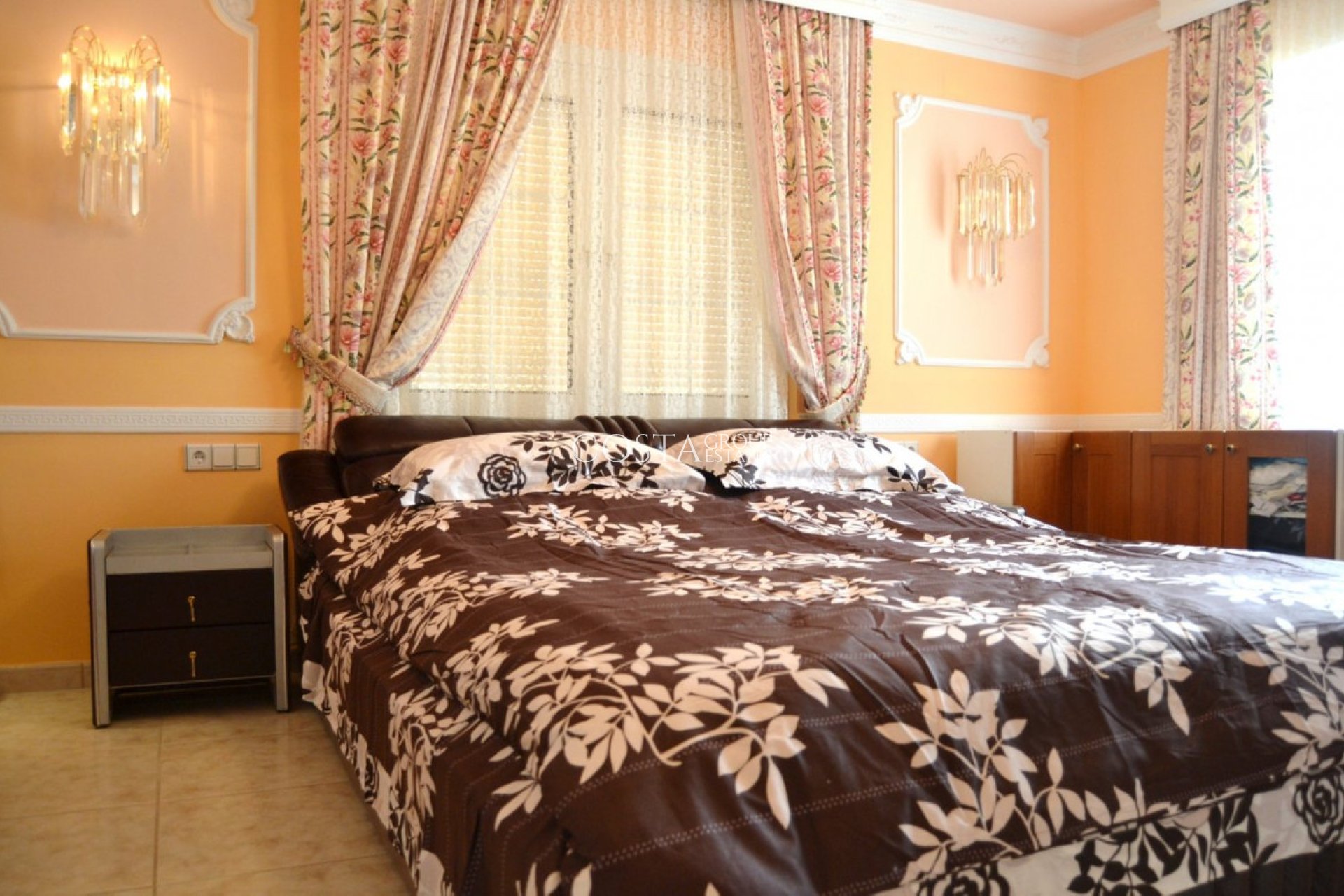 Herverkoop - Villa -
Calpe - Calpe Centro