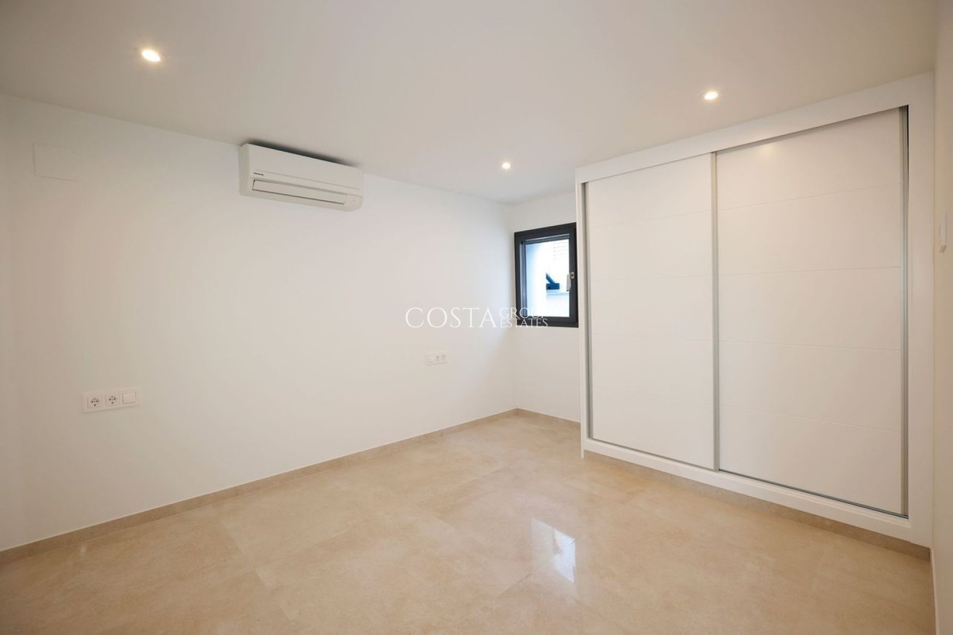 Herverkoop - Villa -
Calpe - Calpe Centro