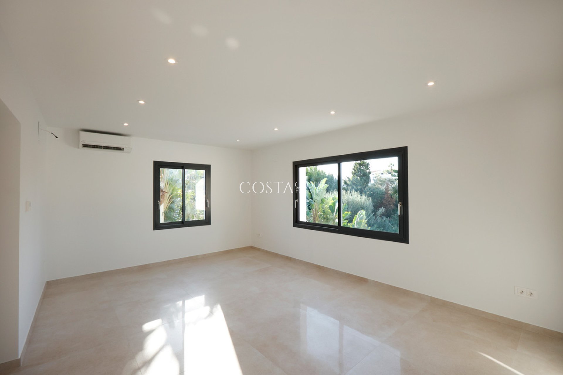 Herverkoop - Villa -
Calpe - Calpe Centro