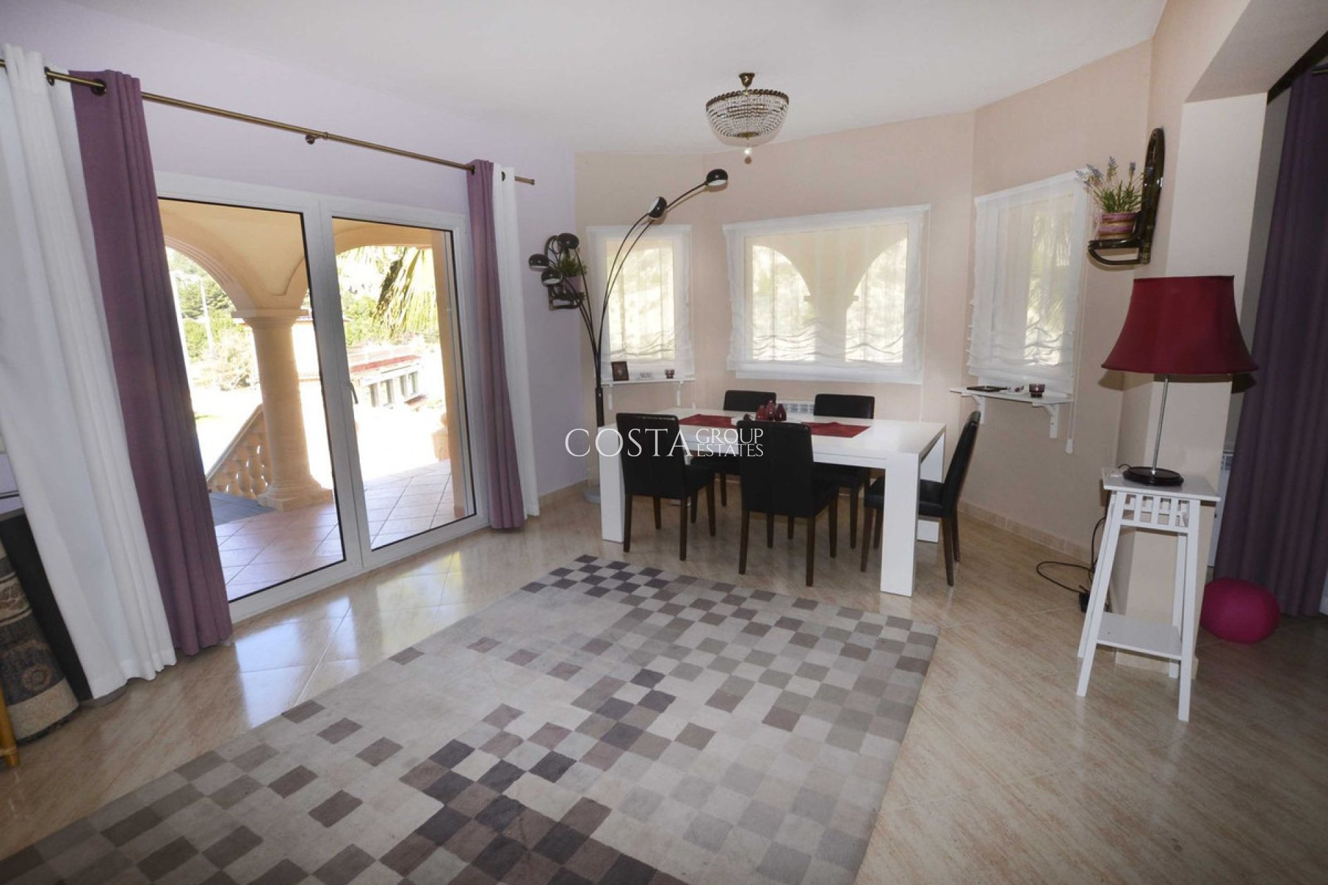 Herverkoop - Villa -
Calpe - Calpe Centro