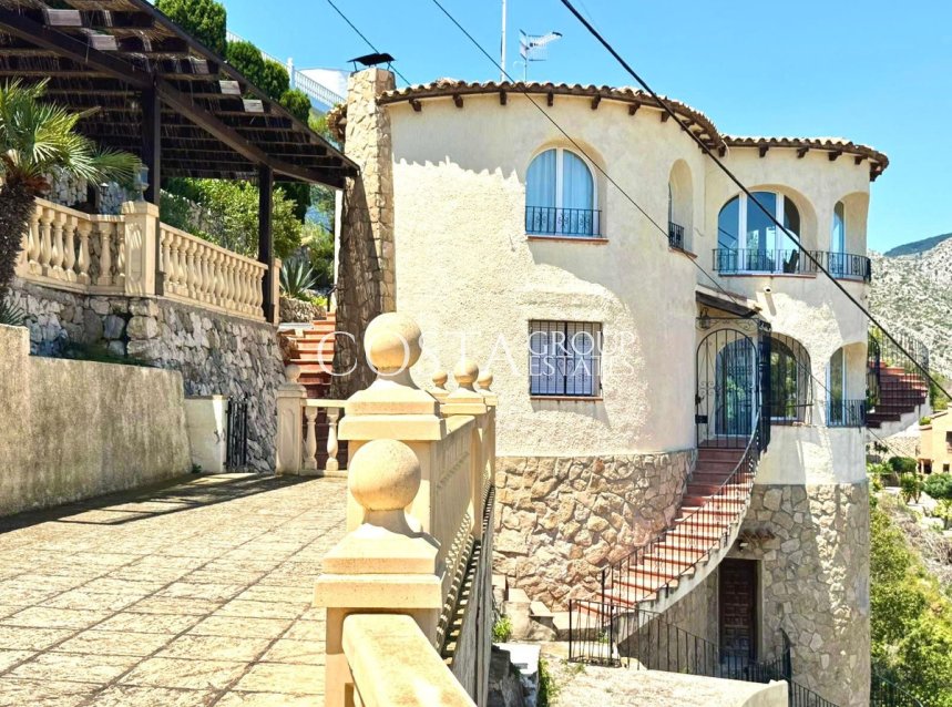 Herverkoop - Villa -
Calpe - Calpe Centro