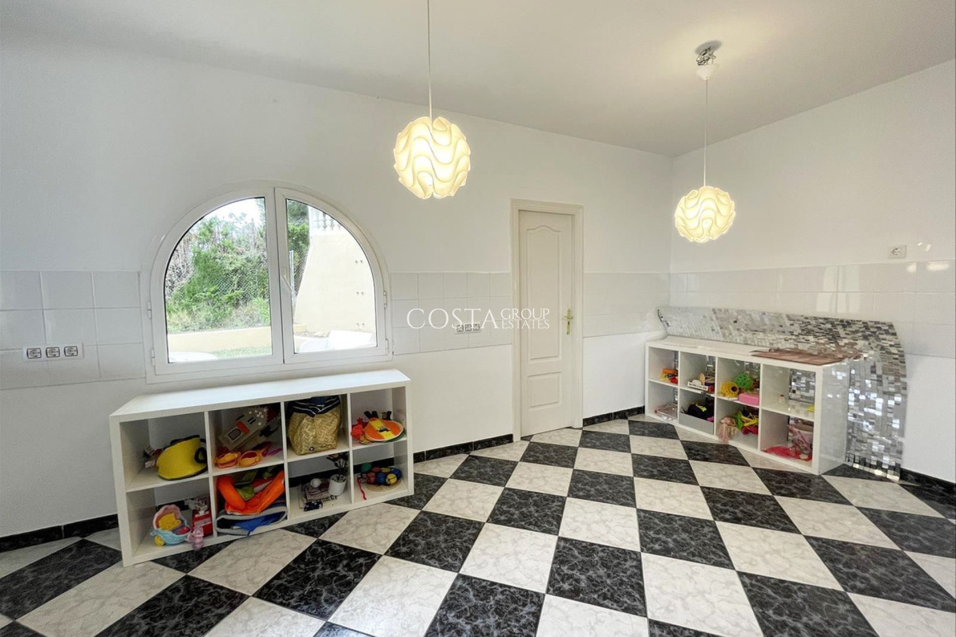 Herverkoop - Villa -
Calpe - Calpe Centro