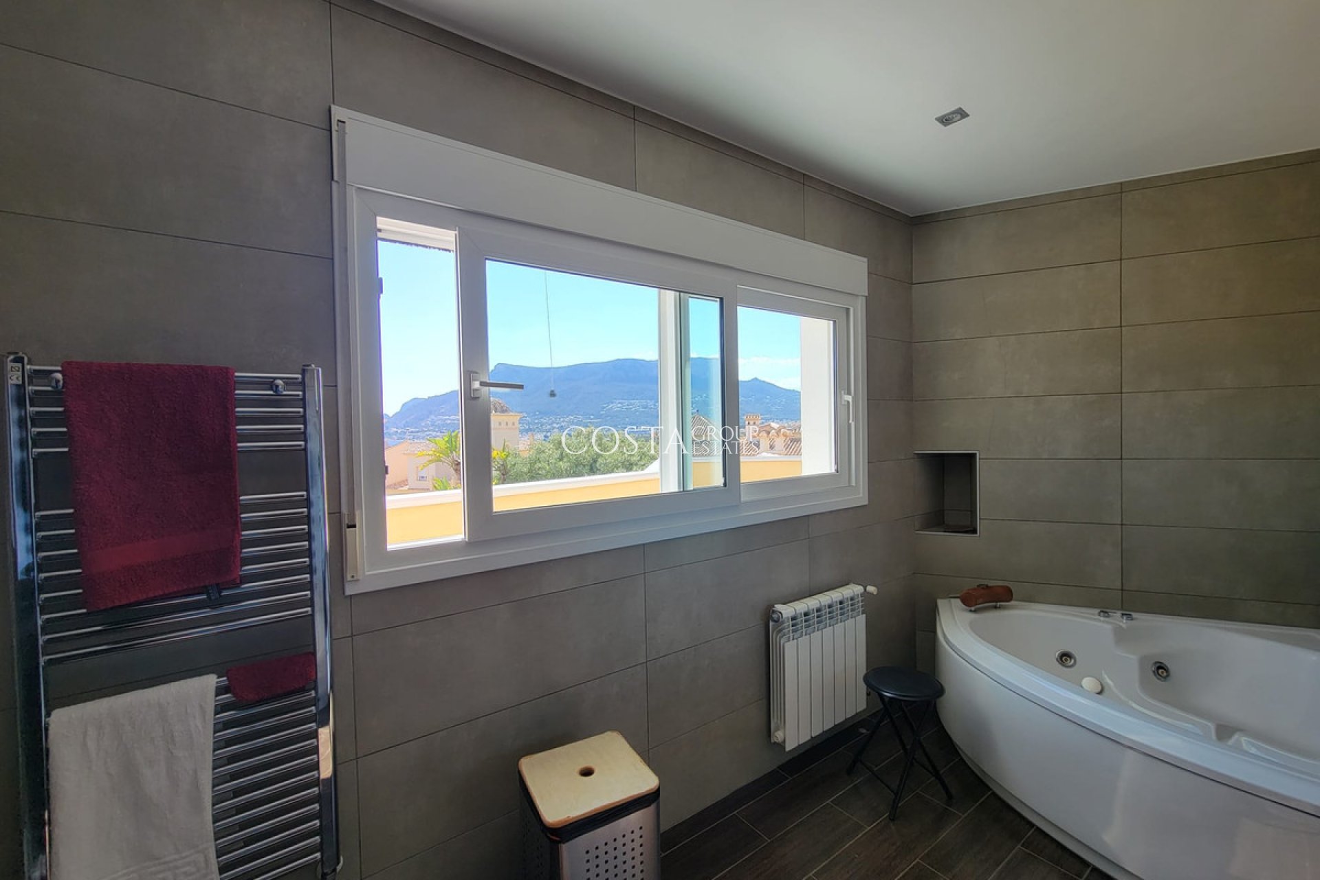 Herverkoop - Villa -
Calpe - Calpe Centro