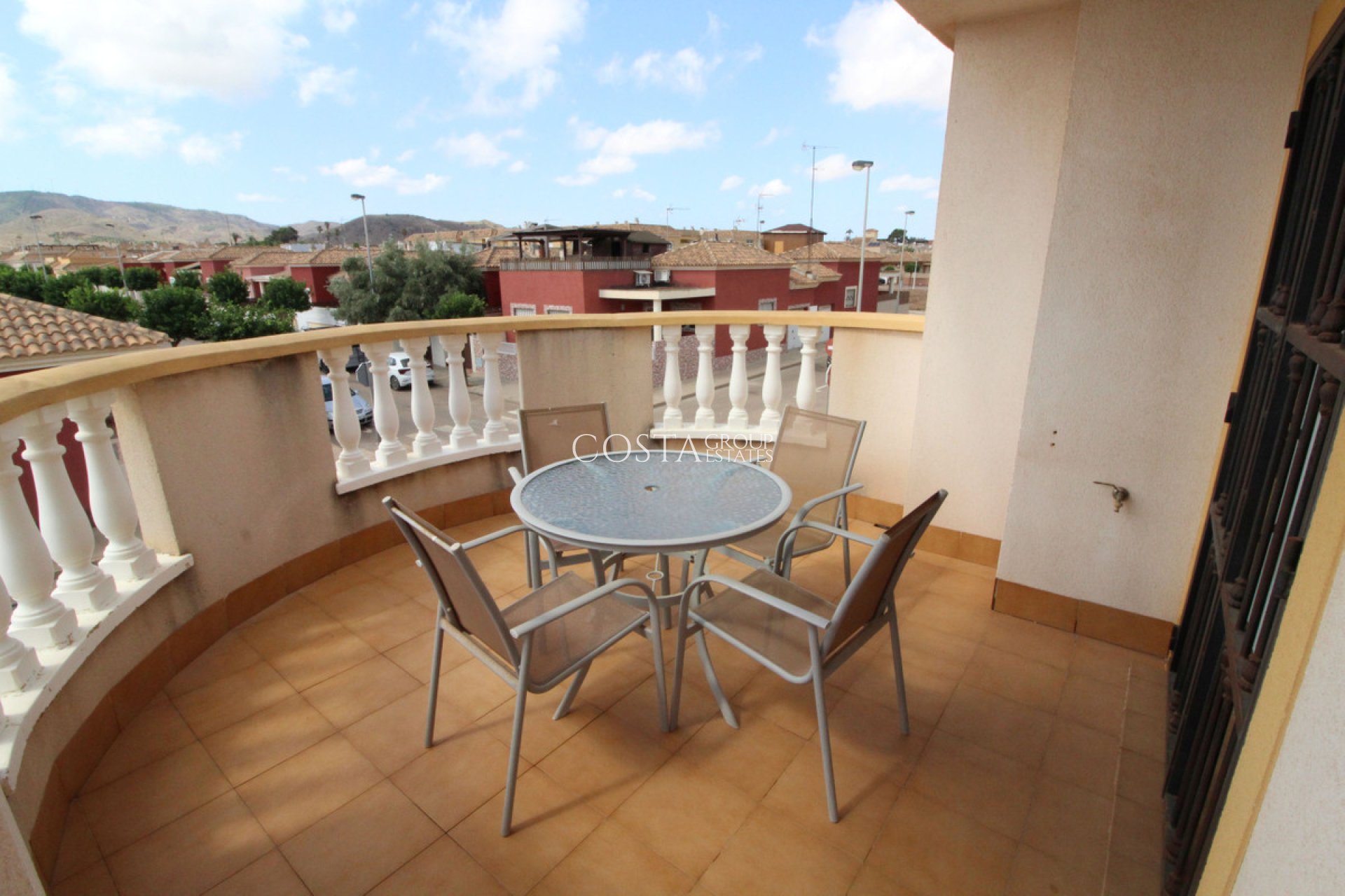 Herverkoop - Villa -
Cartagena - El Algar
