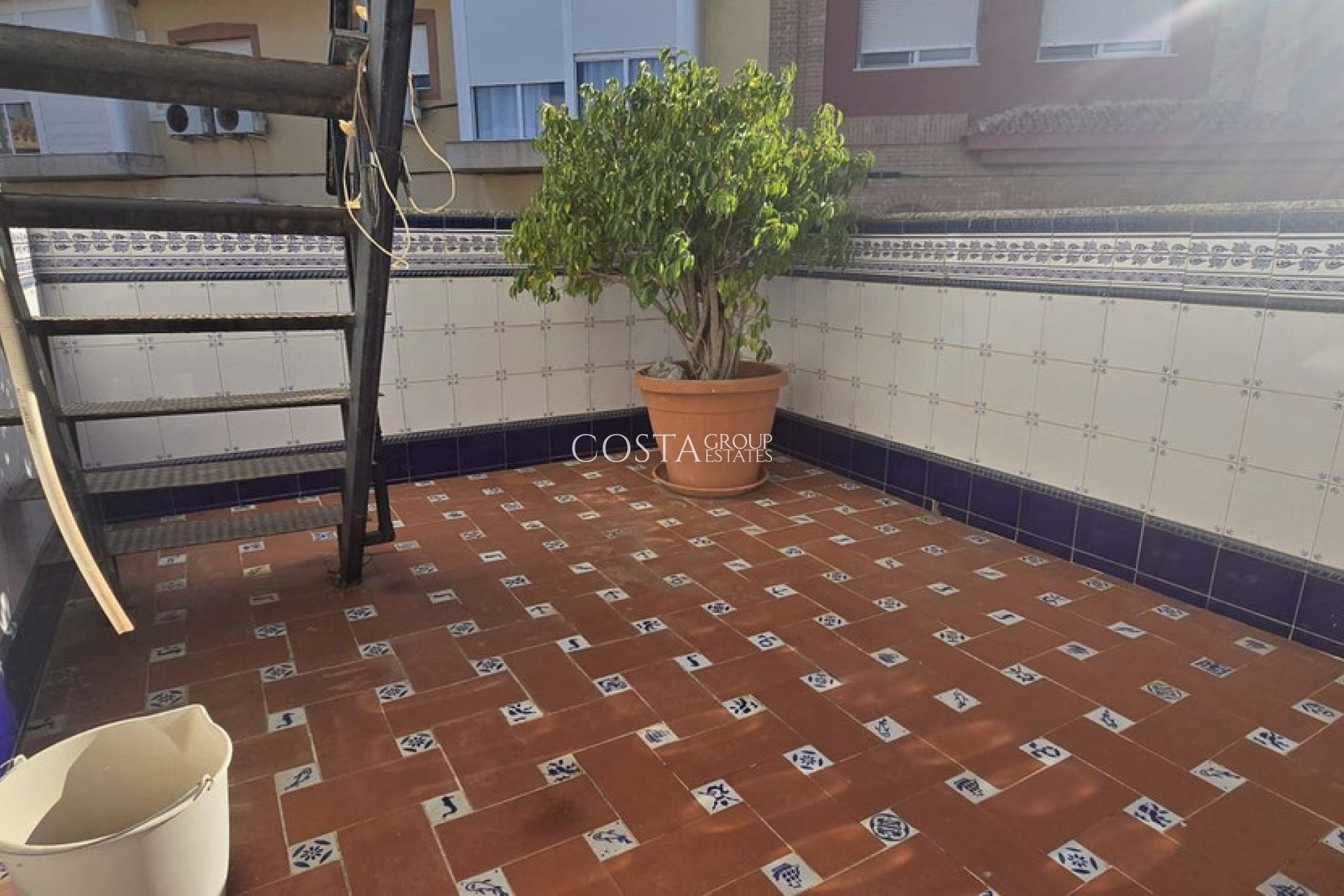 Herverkoop - Villa -
Cartagena - El Algar