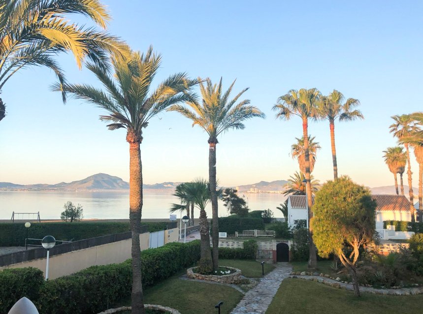 Herverkoop - Villa -
Cartagena - La Manga del Mar Menor