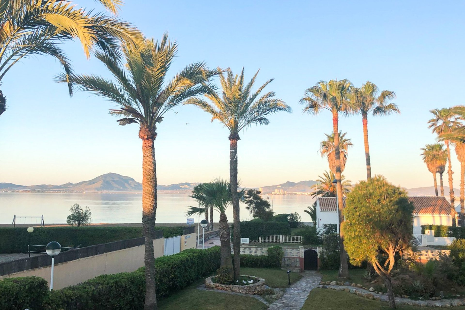 Herverkoop - Villa -
Cartagena - La Manga del Mar Menor