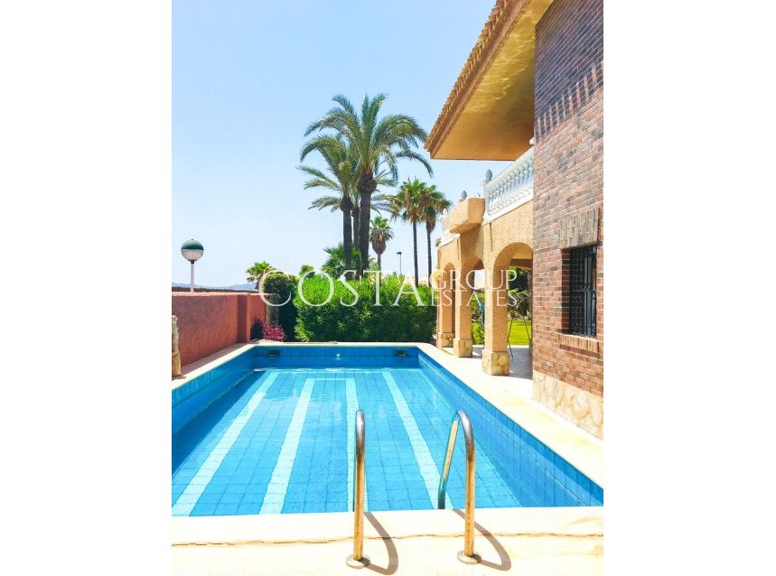 Herverkoop - Villa -
Cartagena - La Manga del Mar Menor