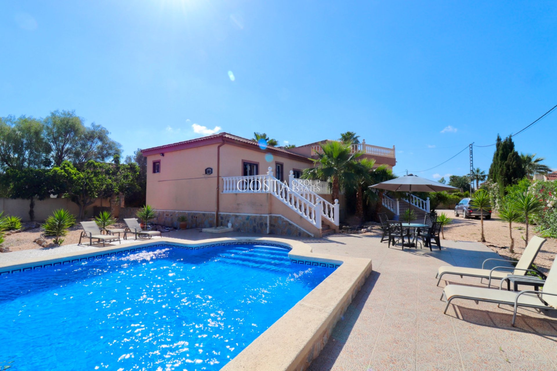 Herverkoop - Villa -
Catral - Catral Centro