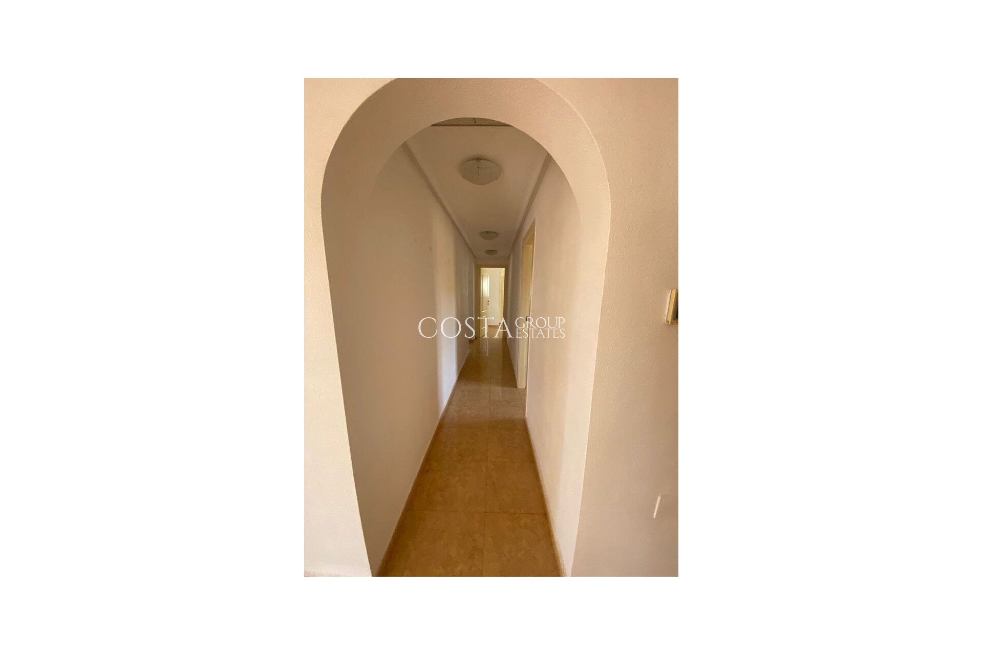 Herverkoop - Villa -
Catral - Catral Centro