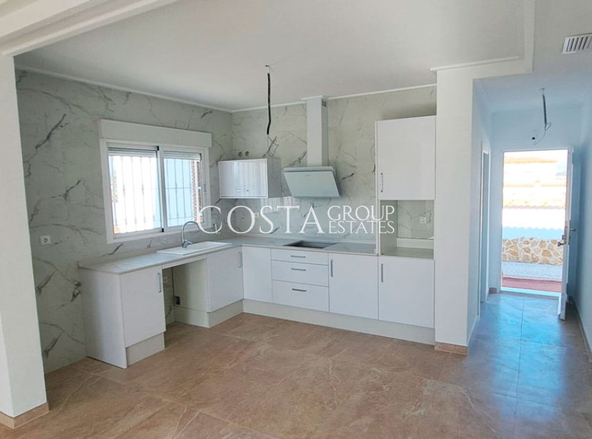 Herverkoop - Villa -
Catral