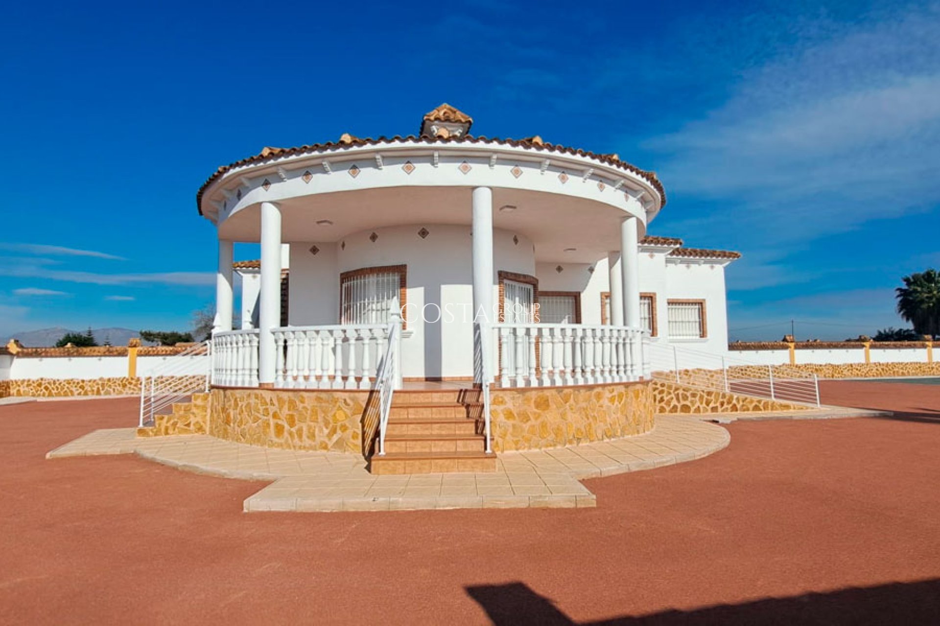 Herverkoop - Villa -
Catral